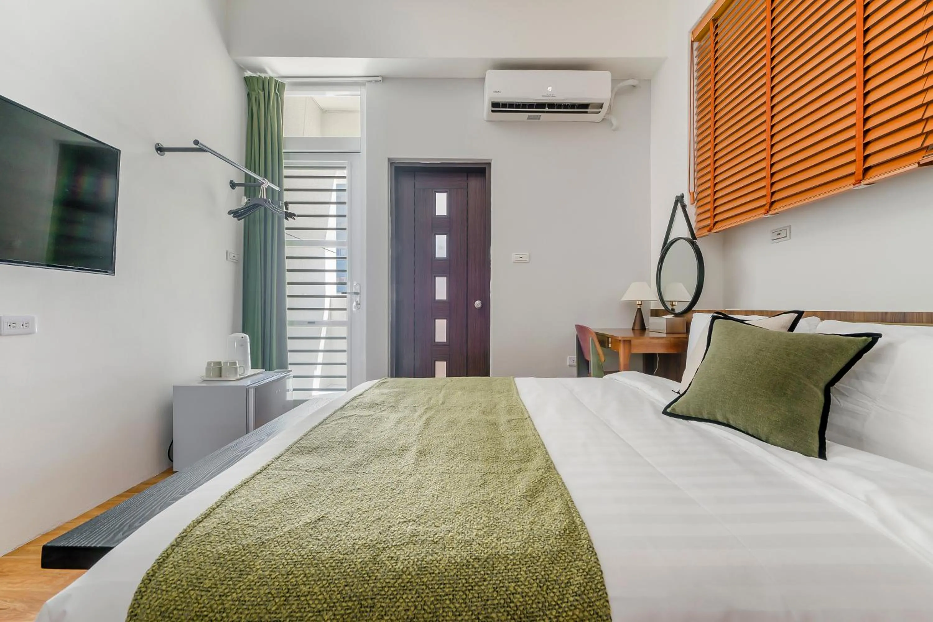 Bed in Oriental Blue Inn