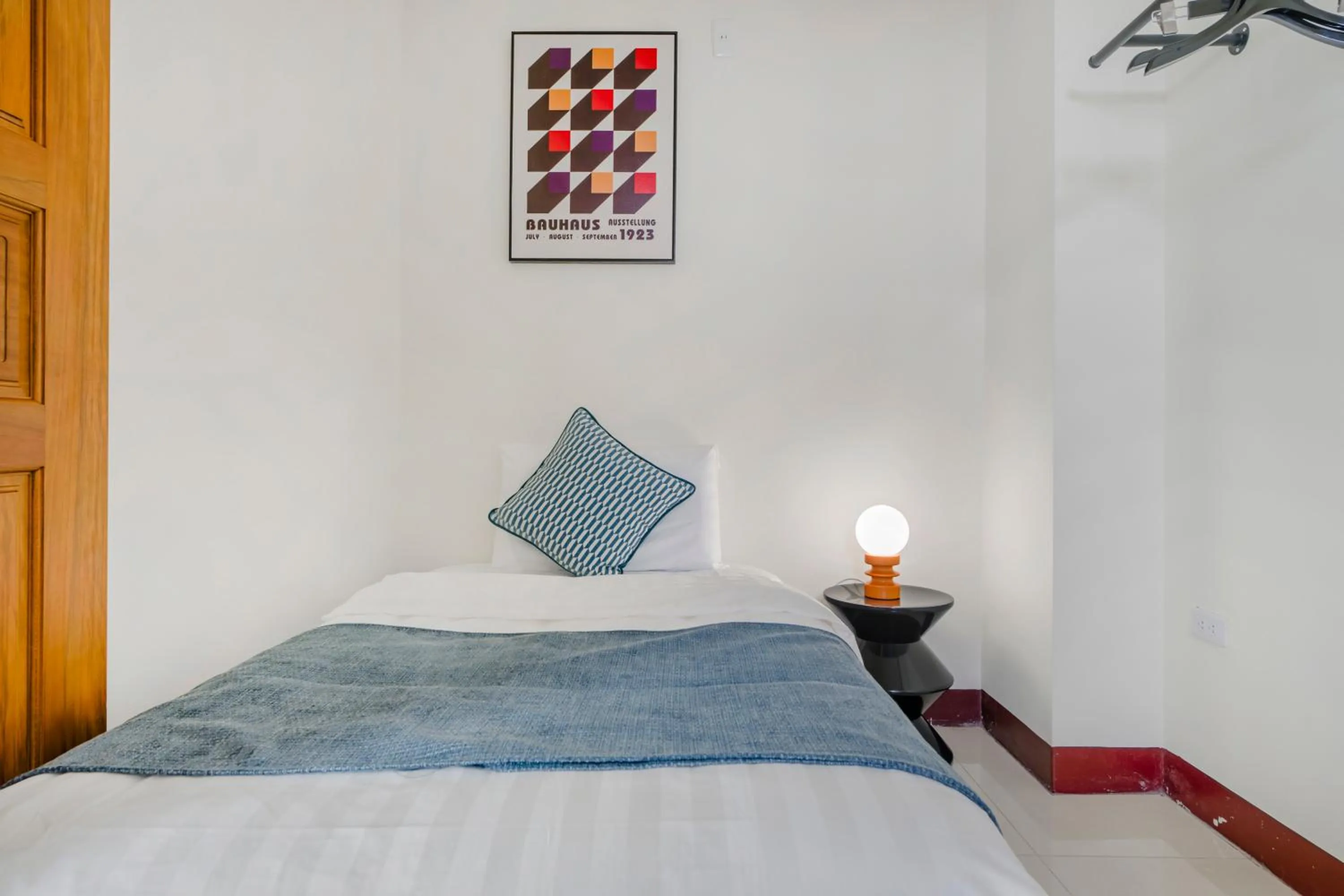 Bed in Oriental Blue Inn