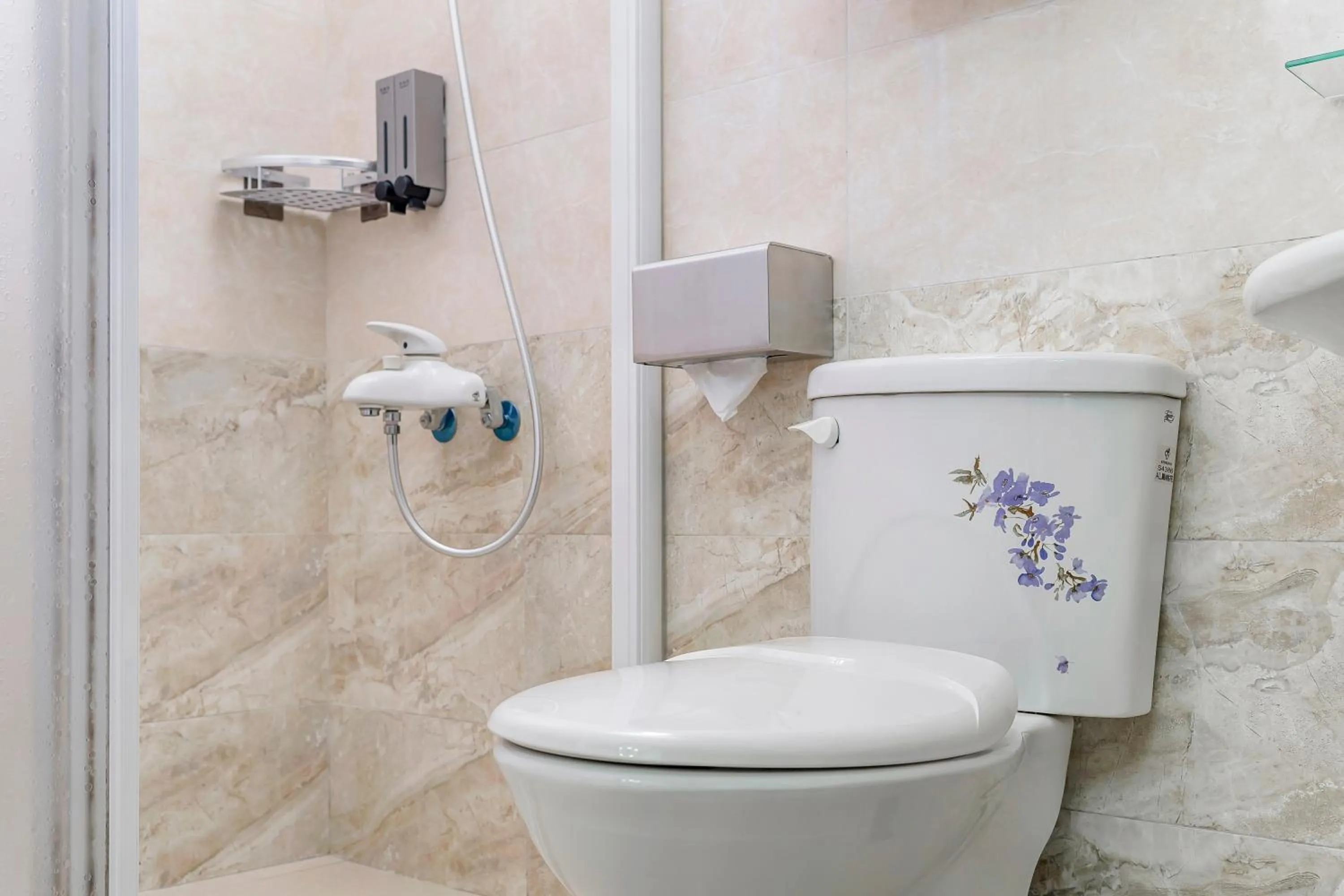 Shower in Oriental Blue Inn