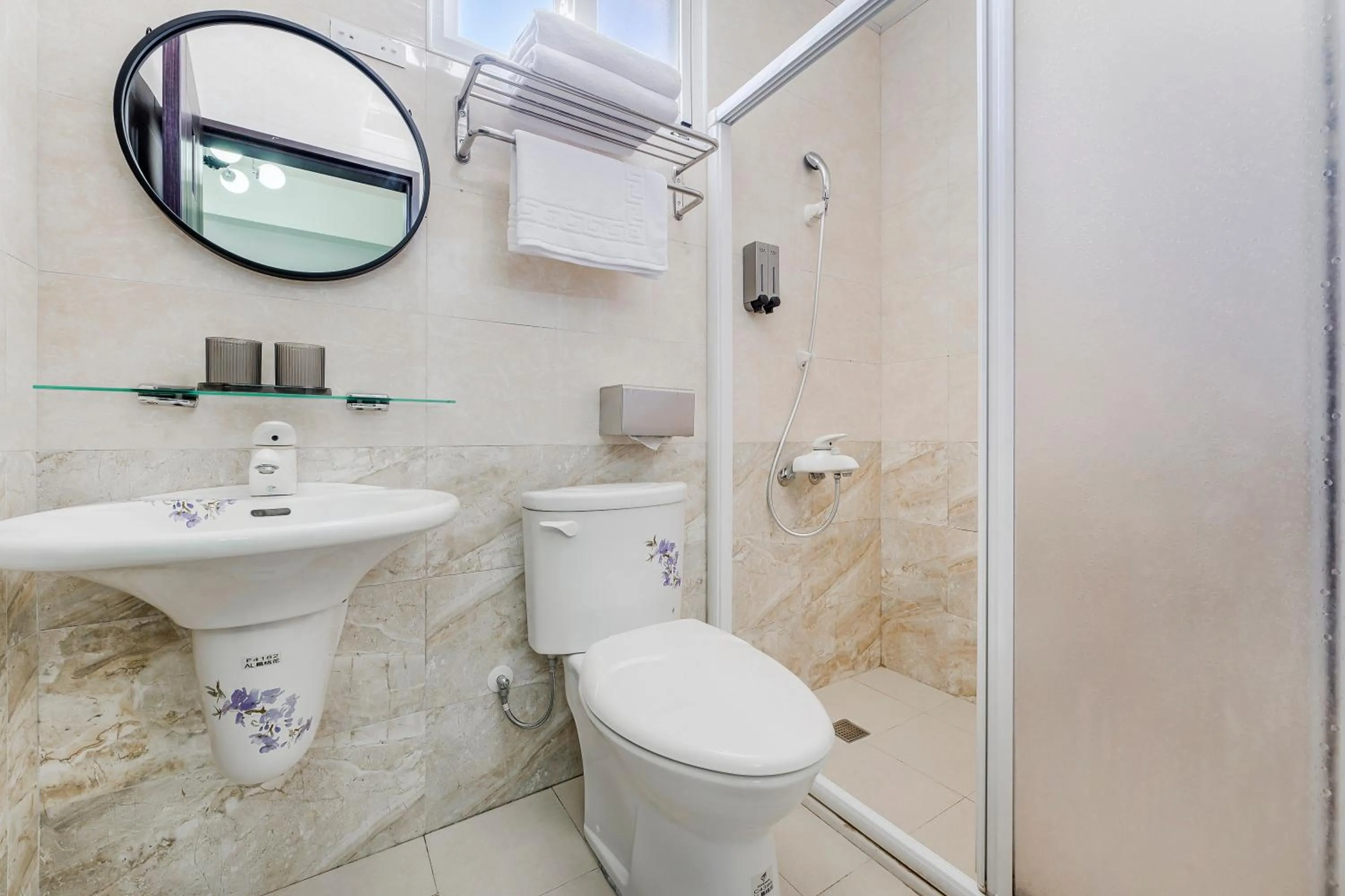 Shower in Oriental Blue Inn