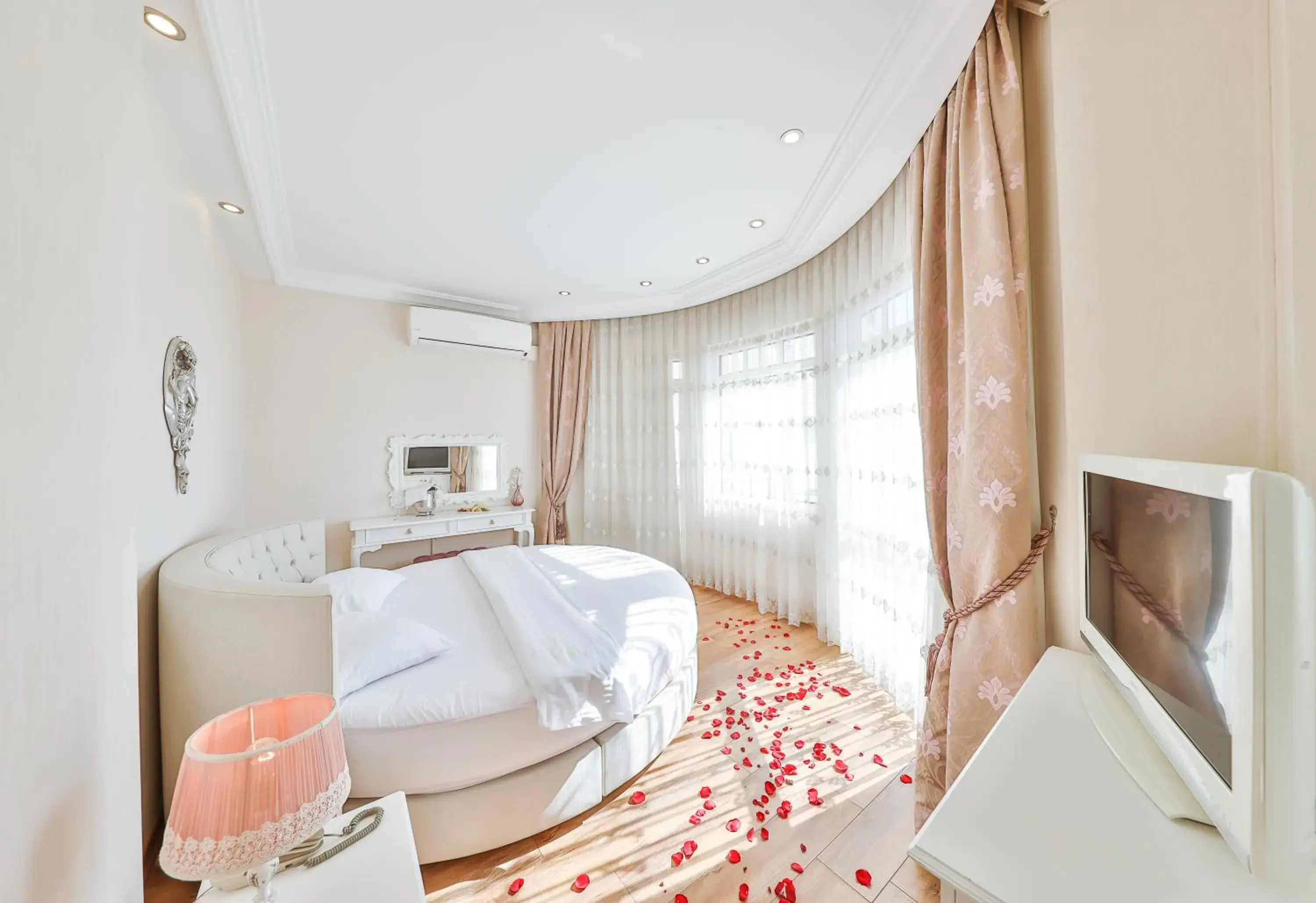 Superior Double Room in Buyukada Princess Hotel Superior Double Room in Buyukada Princess Hotel