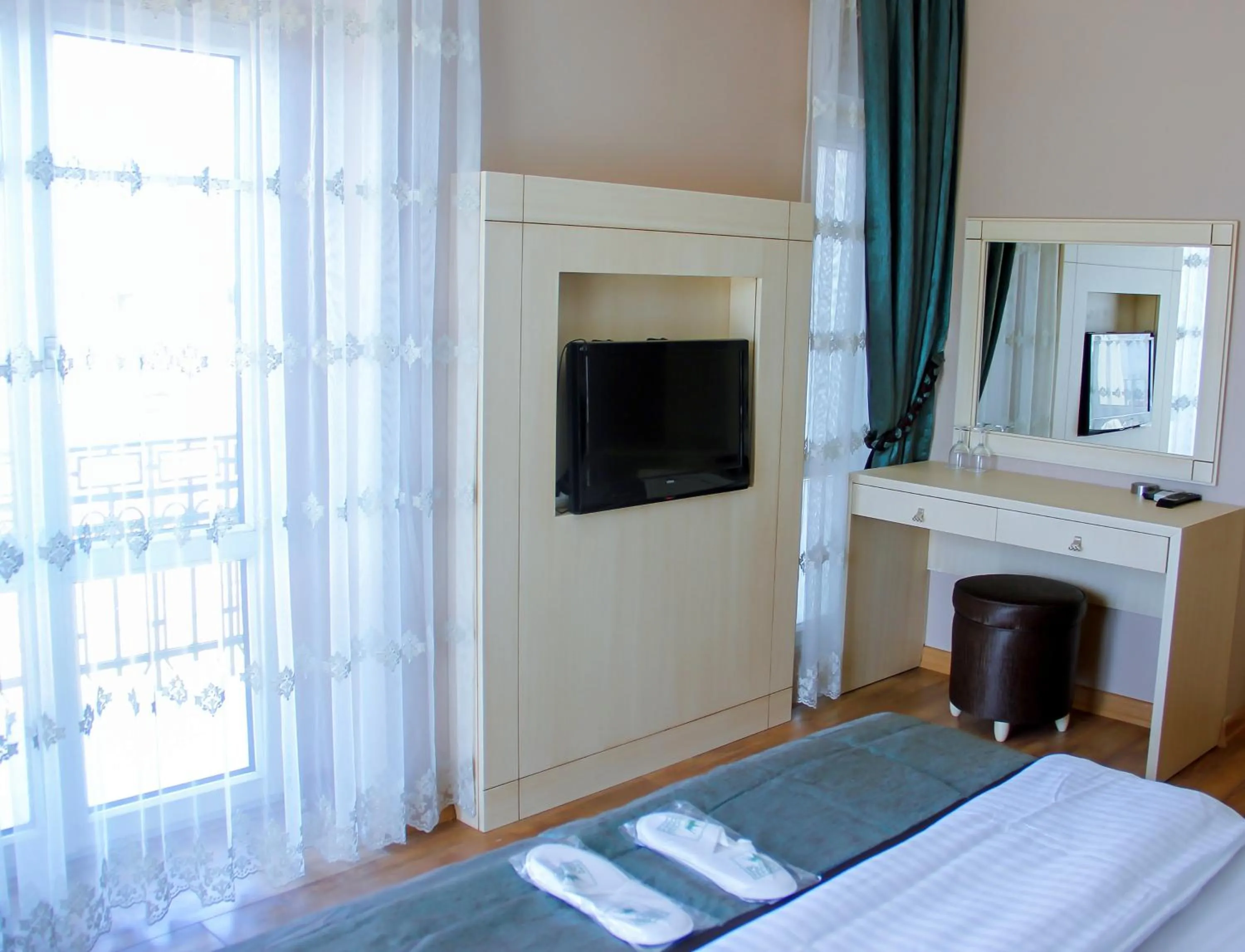 Photo of the whole room in Buyukada Princess Hotel