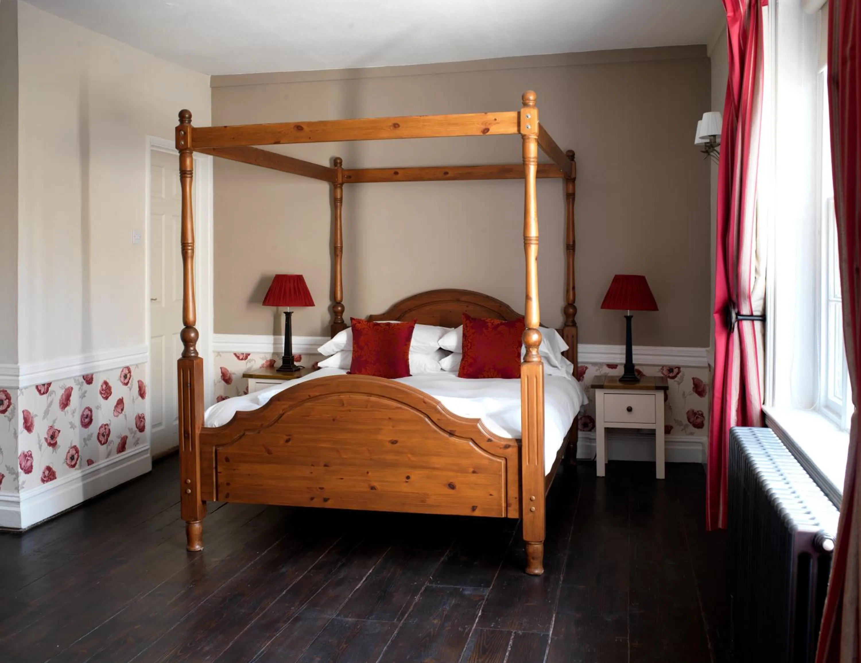 Day, Bed in The Bull Hotel Maidstone/Sevenoaks