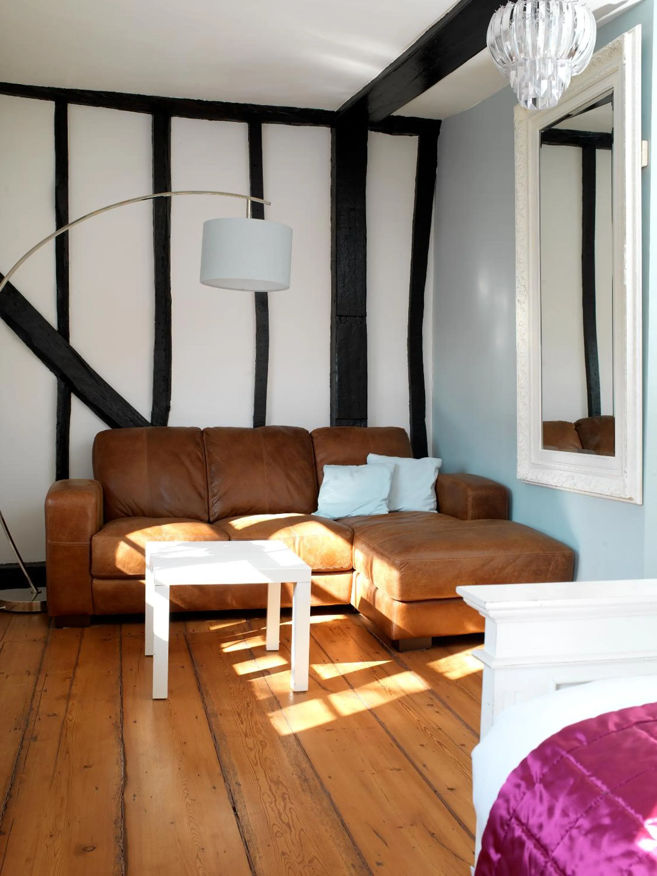 Seating area in The Bull Hotel Maidstone/Sevenoaks