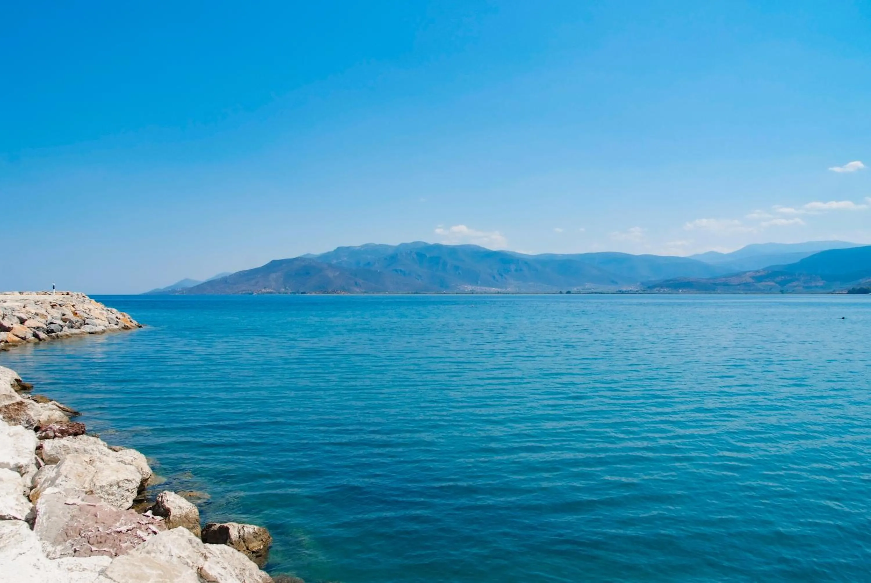 Natural landscape in Anigraia