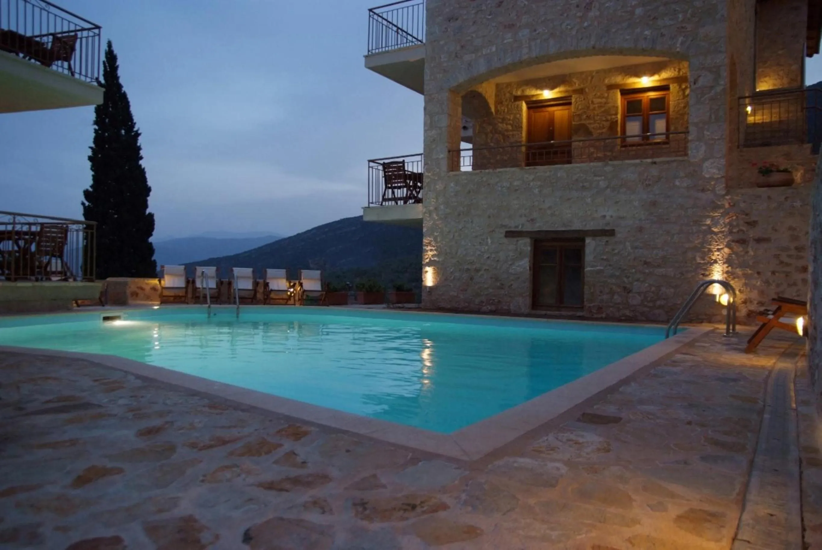 Swimming pool in Anigraia