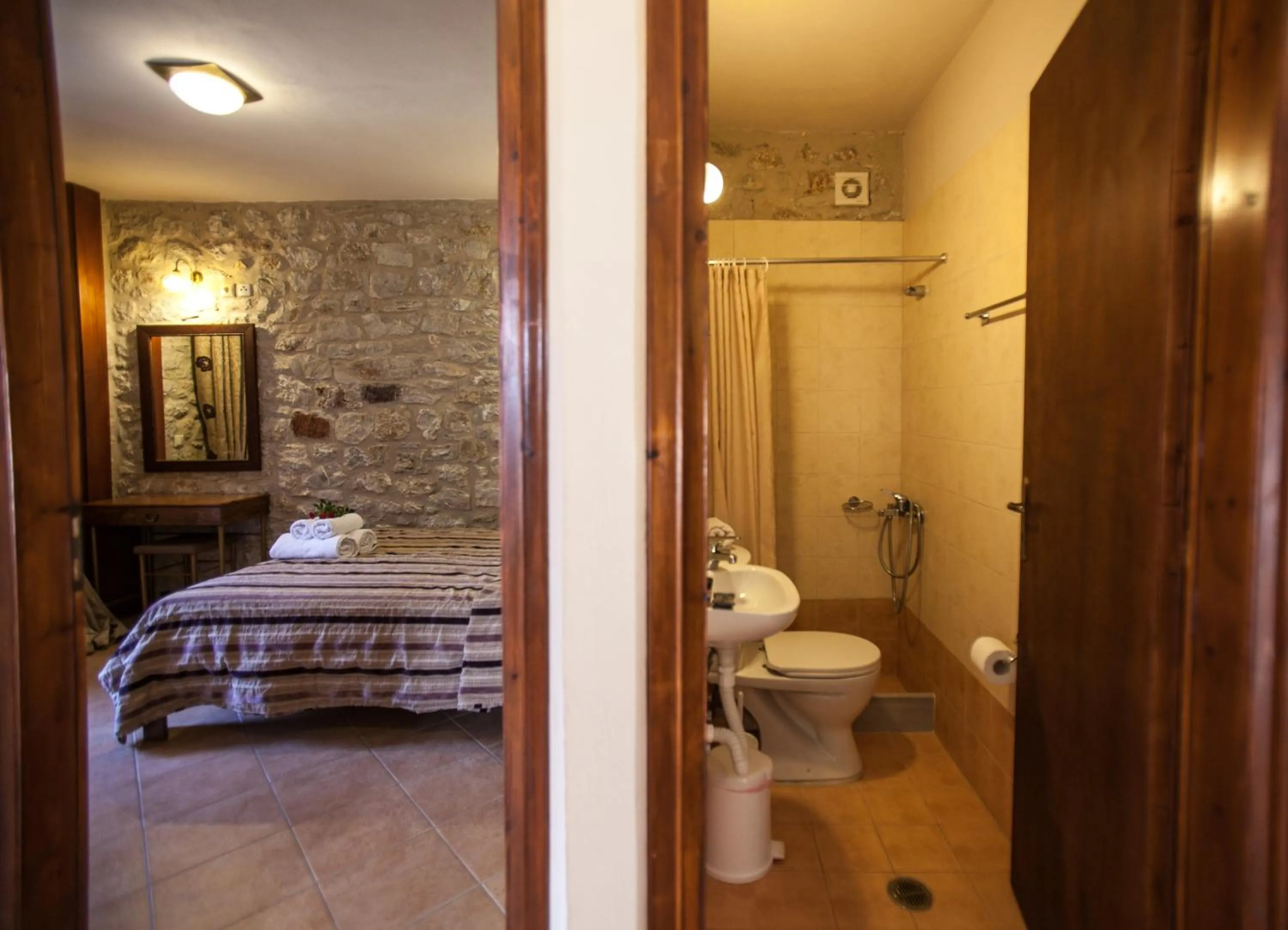 Bathroom in Anigraia