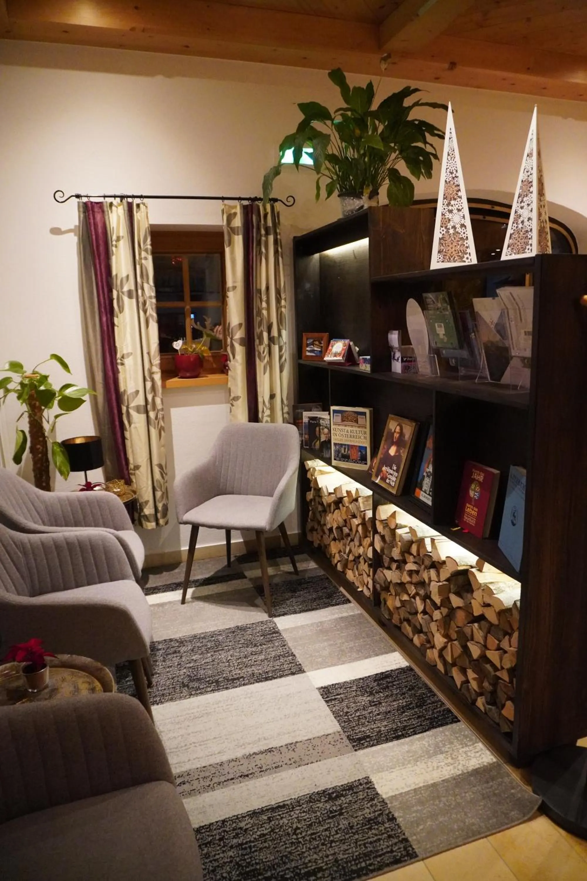 Lobby or reception in Hotel Aschauer Hof z'Fritzn