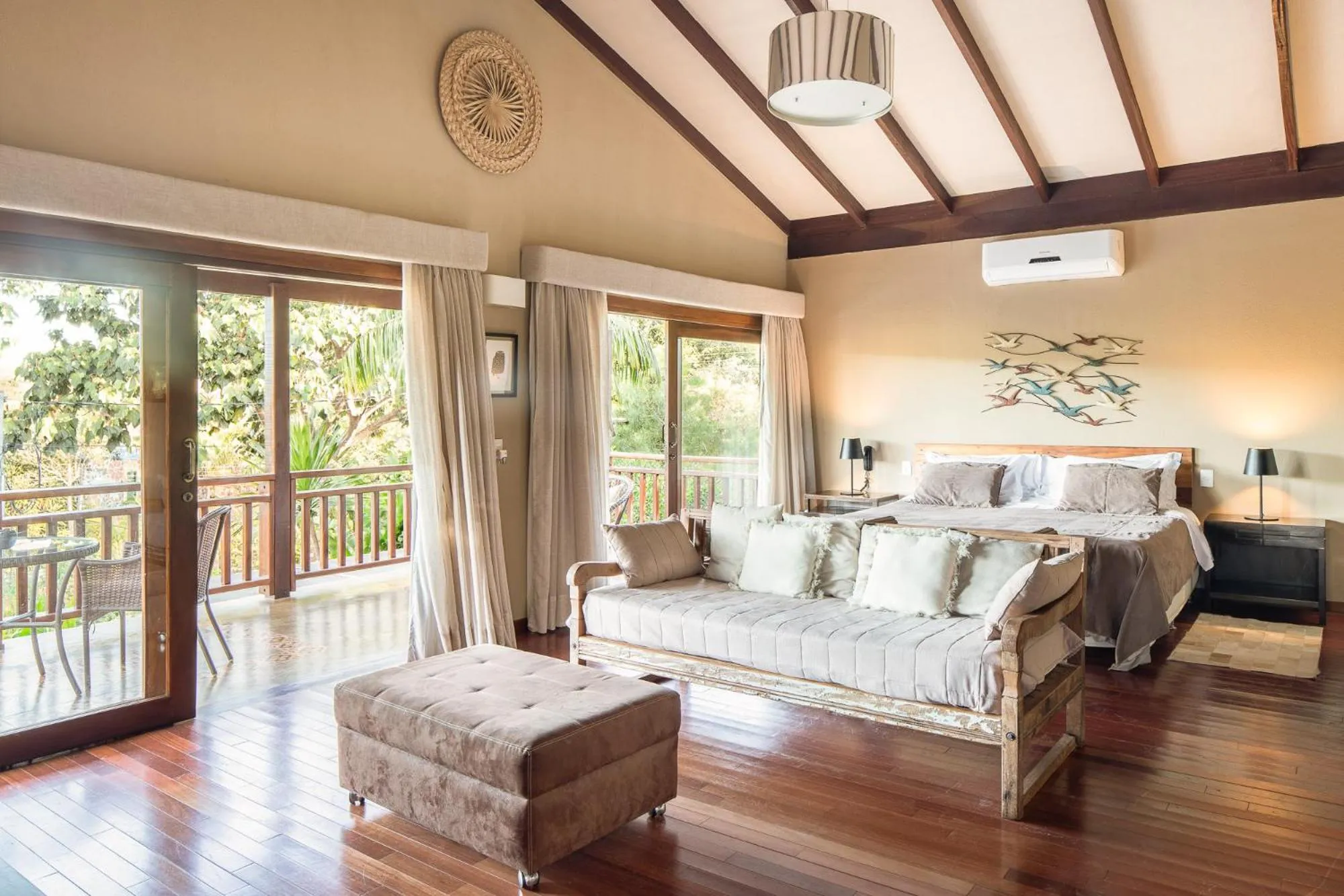 Photo of the whole room, Bed in Pousada Maya