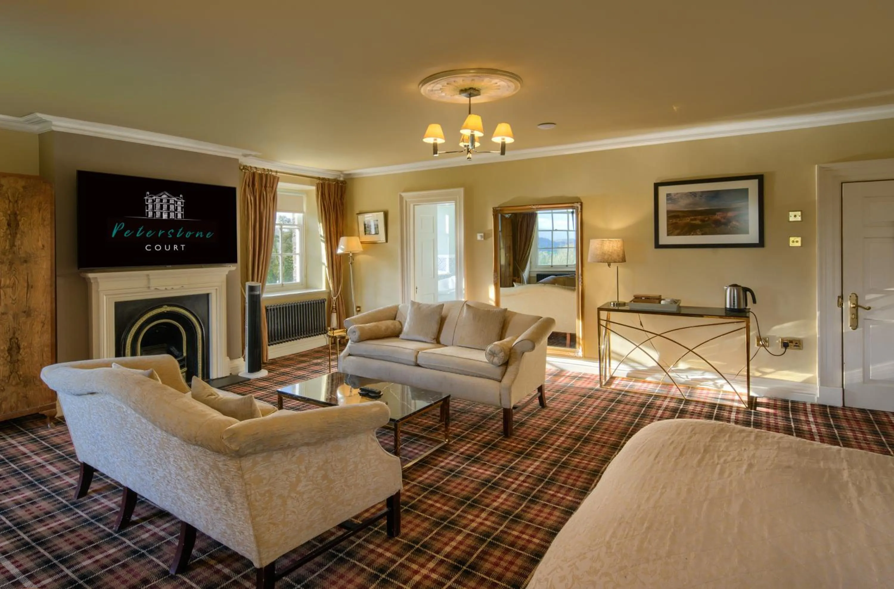 TV and multimedia in Peterstone Court Country House Restaurant & Spa