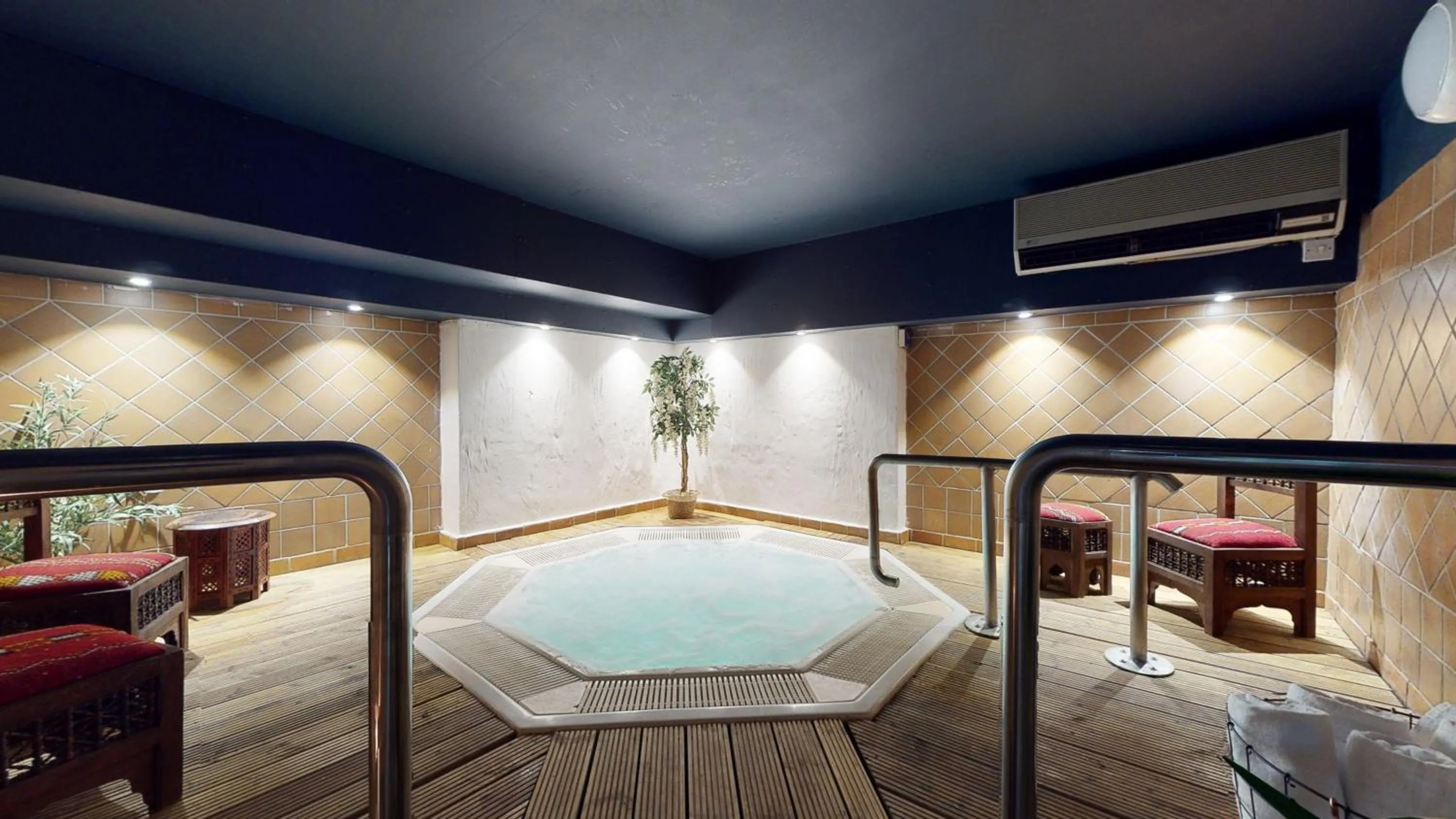 Bed in Peterstone Court Country House Restaurant & Spa