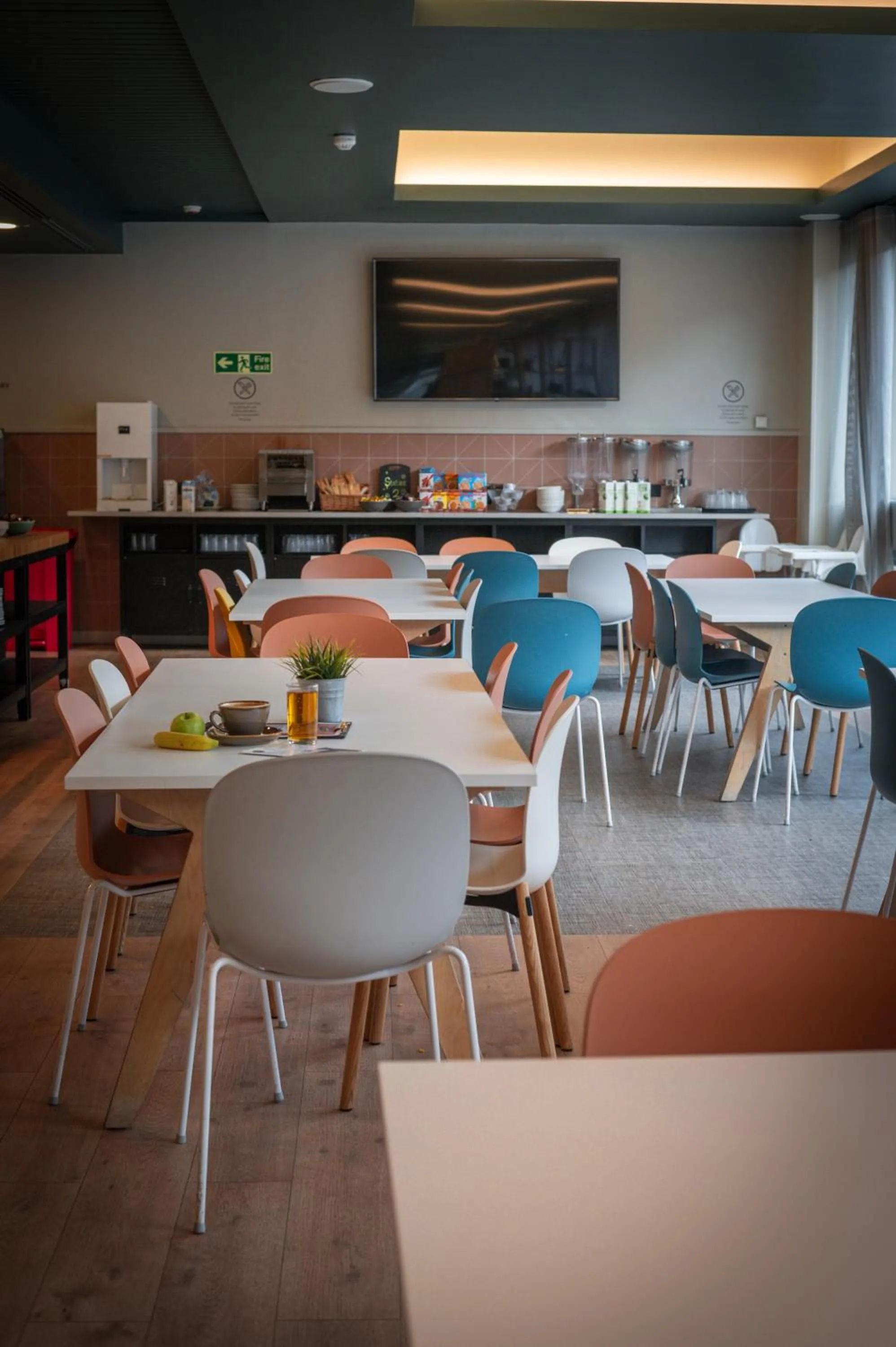 Dining area in Edinburgh Central Accommodation