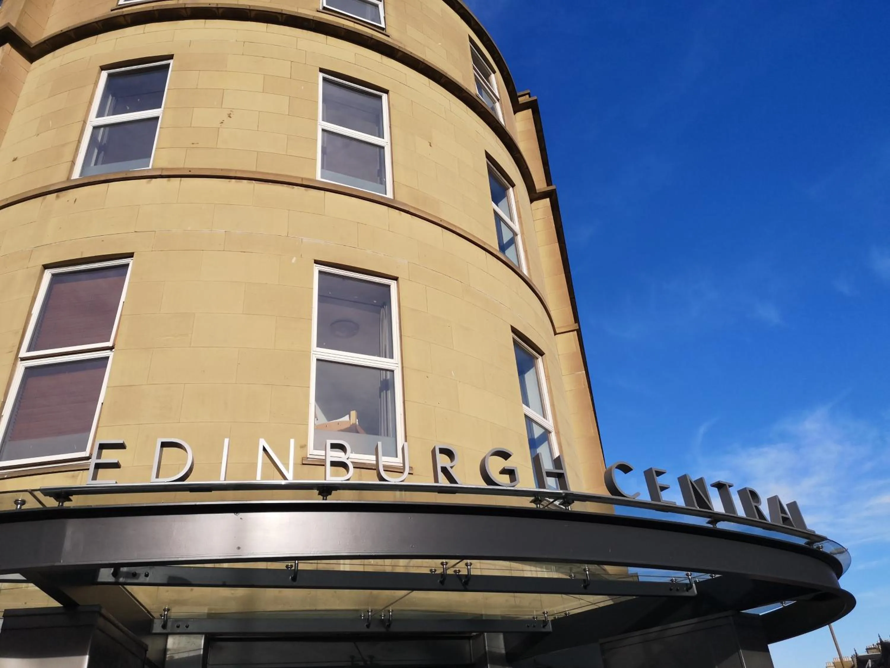 Property building in Edinburgh Central Accommodation