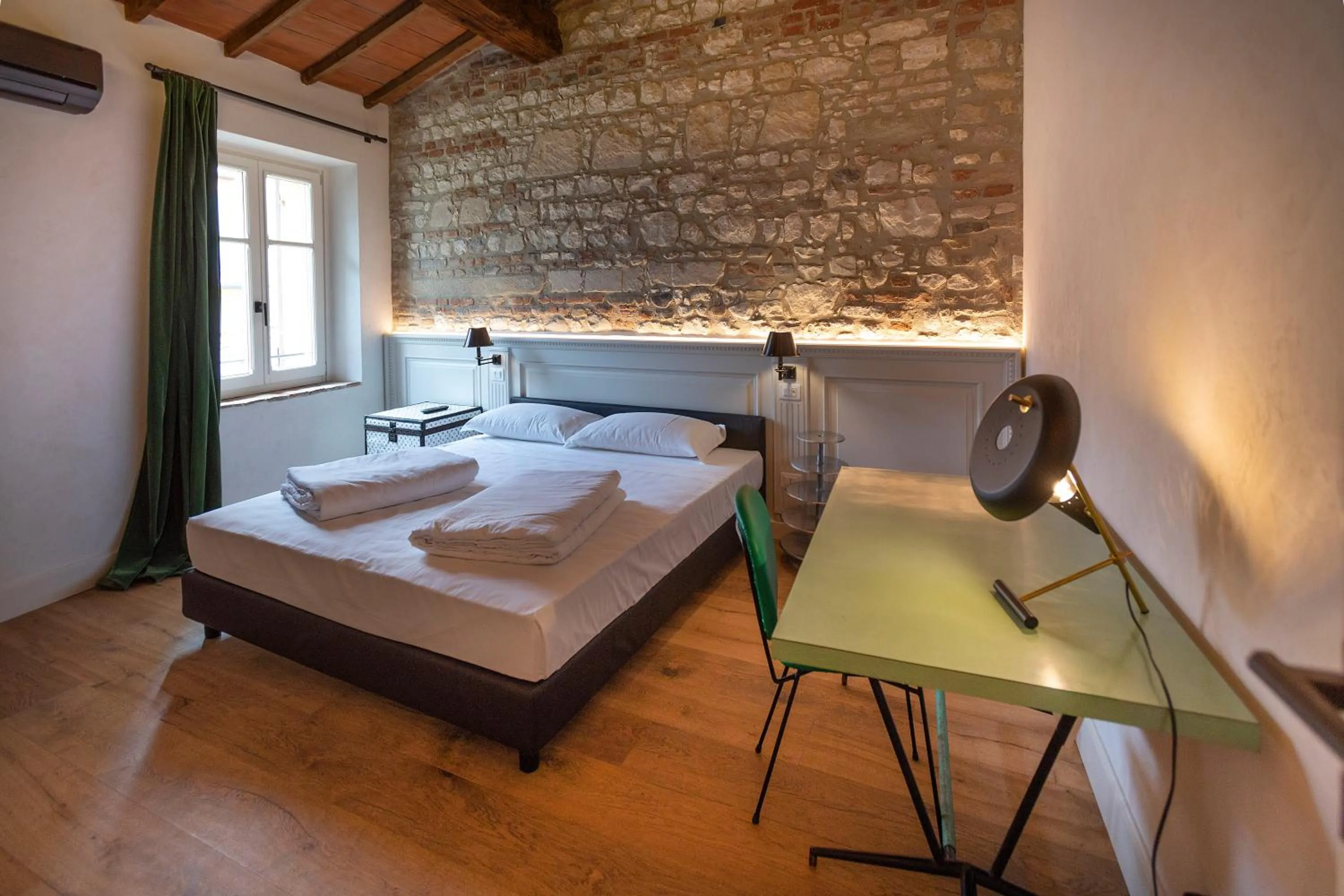 Bedroom, Bed in Residenza Palazzo Brenzoni