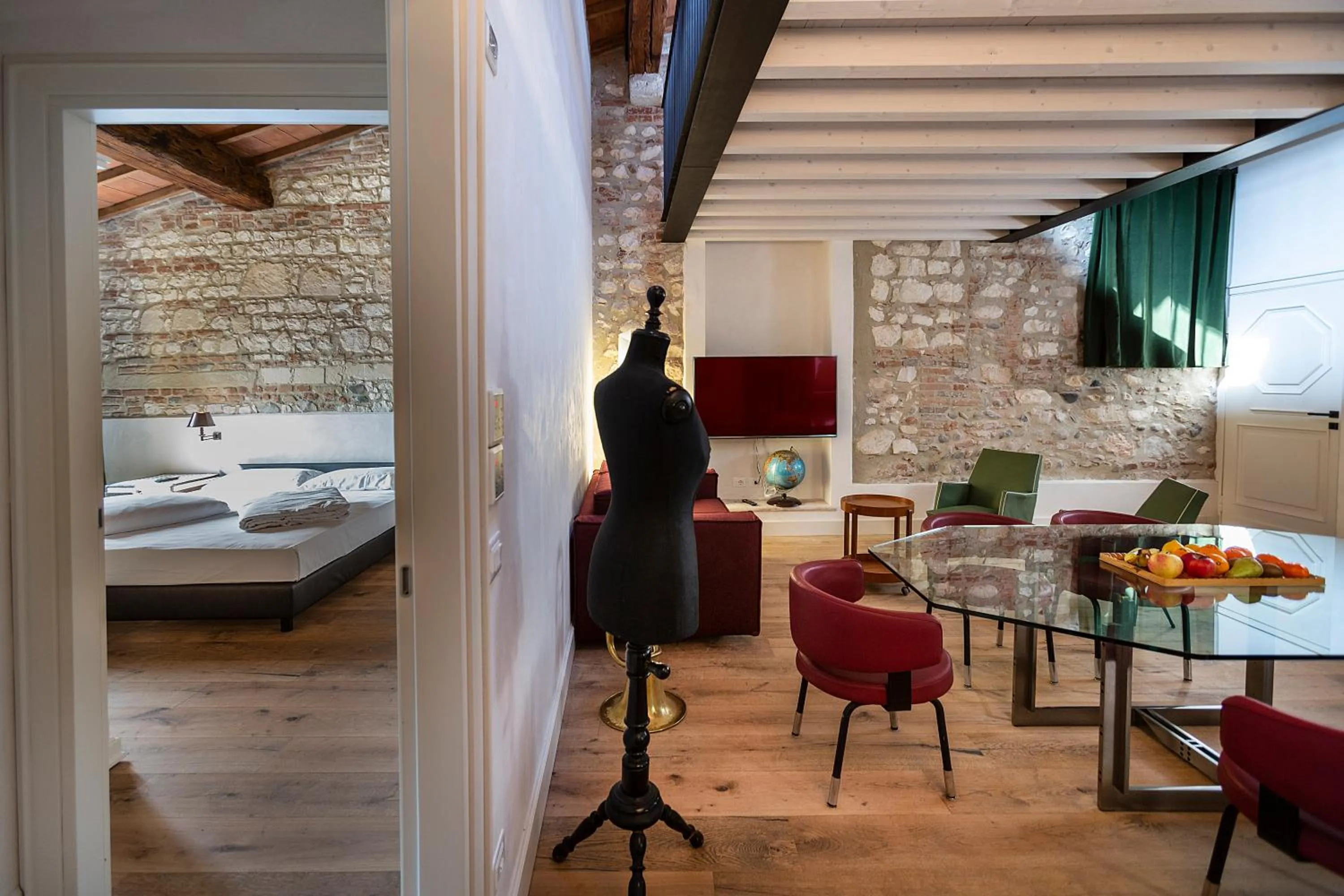 Living room, Bed in Residenza Palazzo Brenzoni