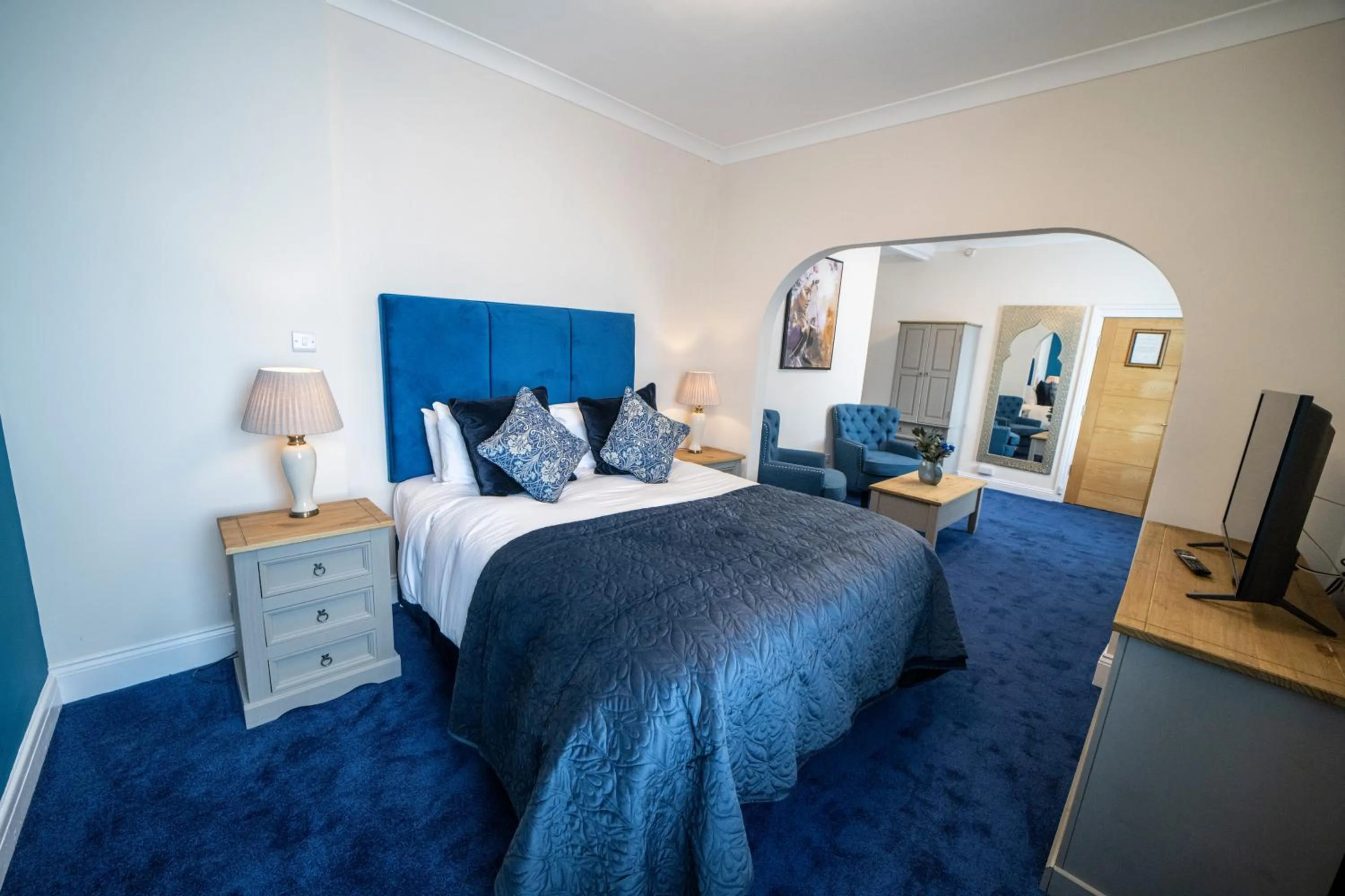 Bed in The Manor Hotel