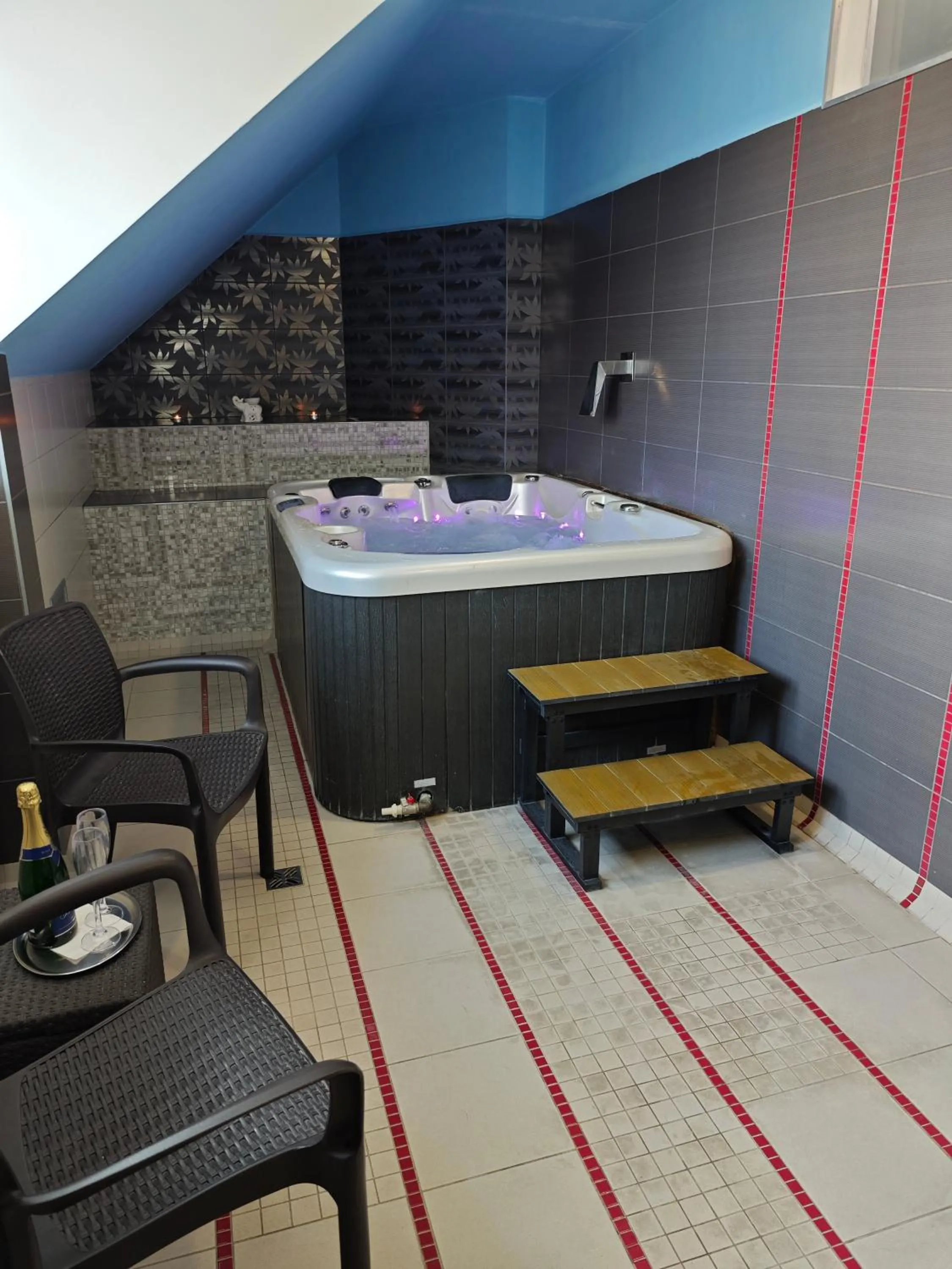 Hot Tub in Wellness Penzion Kroměříž - Zlobice