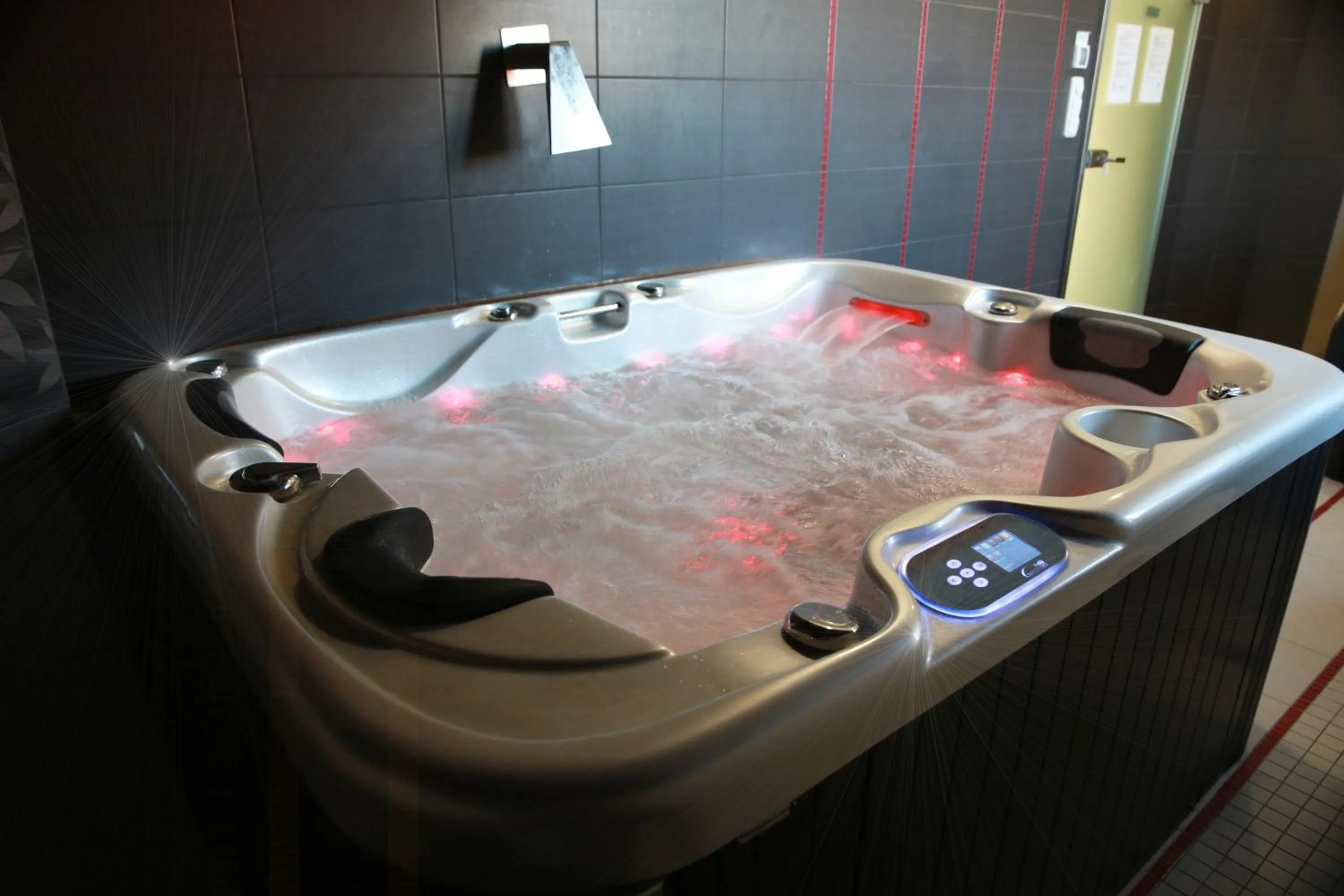 Hot Tub in Wellness Penzion Kroměříž - Zlobice