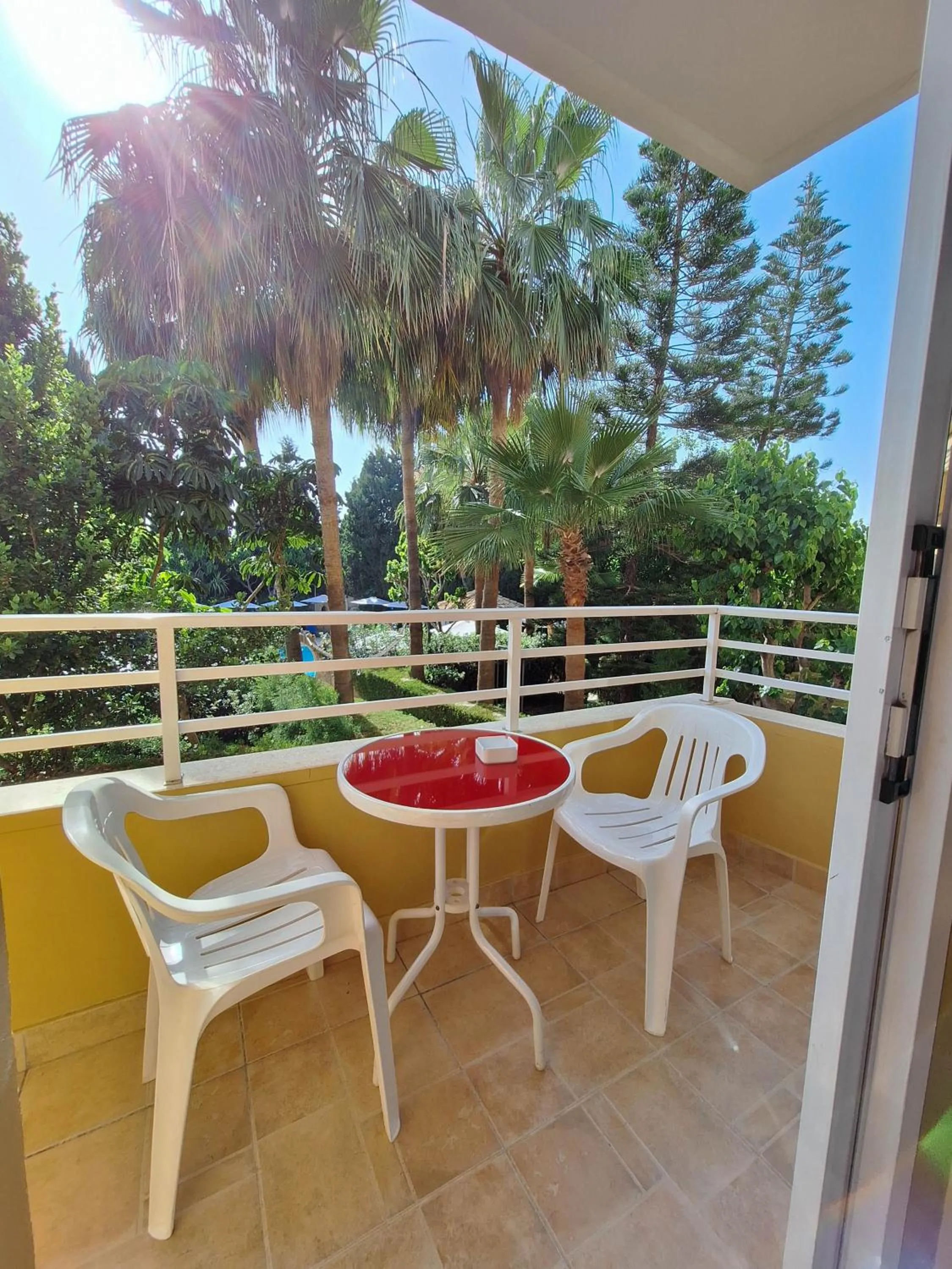 Patio in Apollonia Hotel Apartments