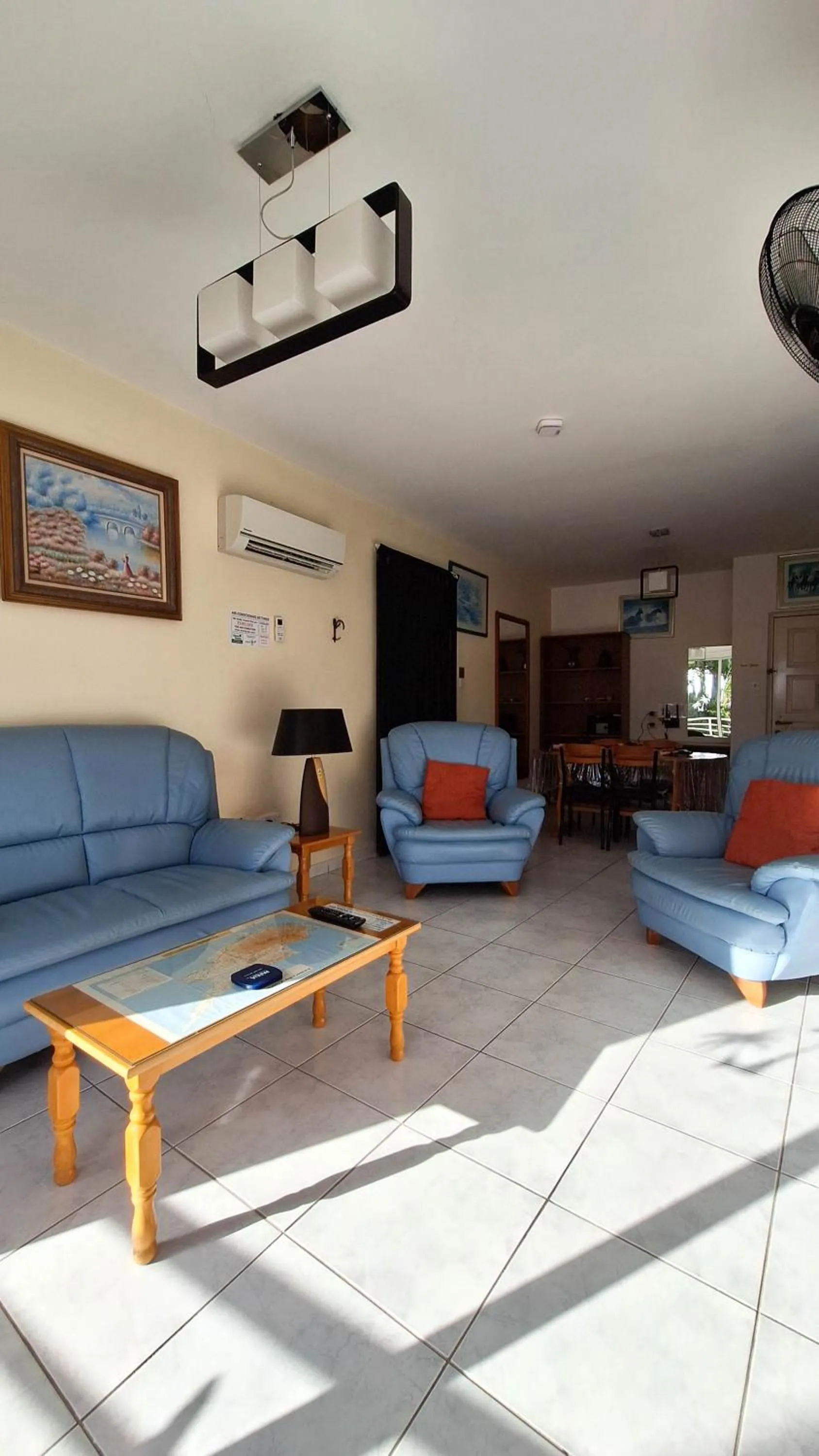 TV and multimedia in Apollonia Hotel Apartments