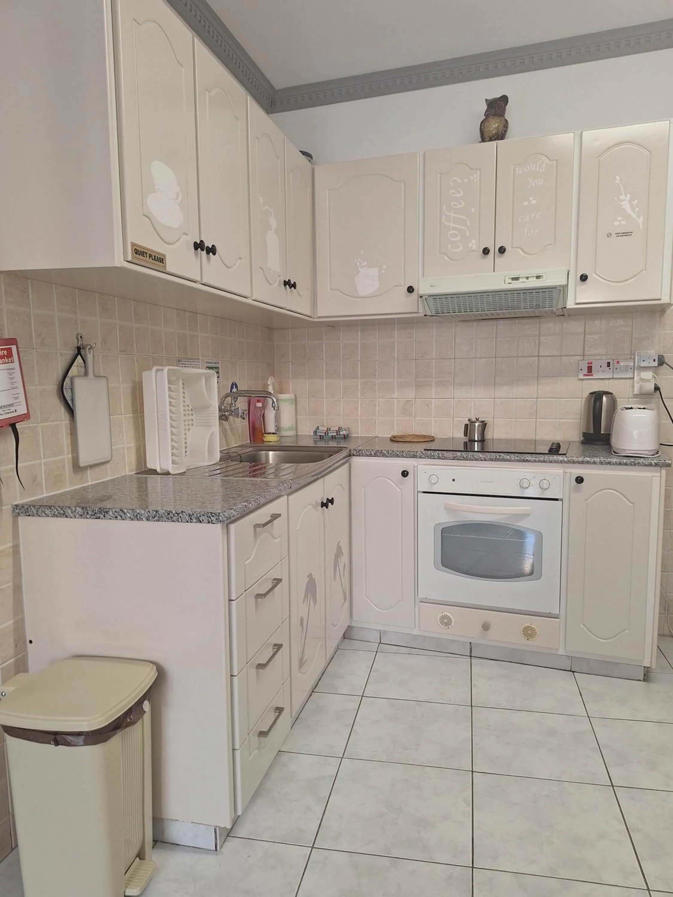 Coffee/tea facilities in Apollonia Hotel Apartments