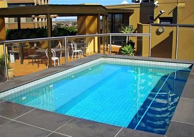 City apartment at College St
