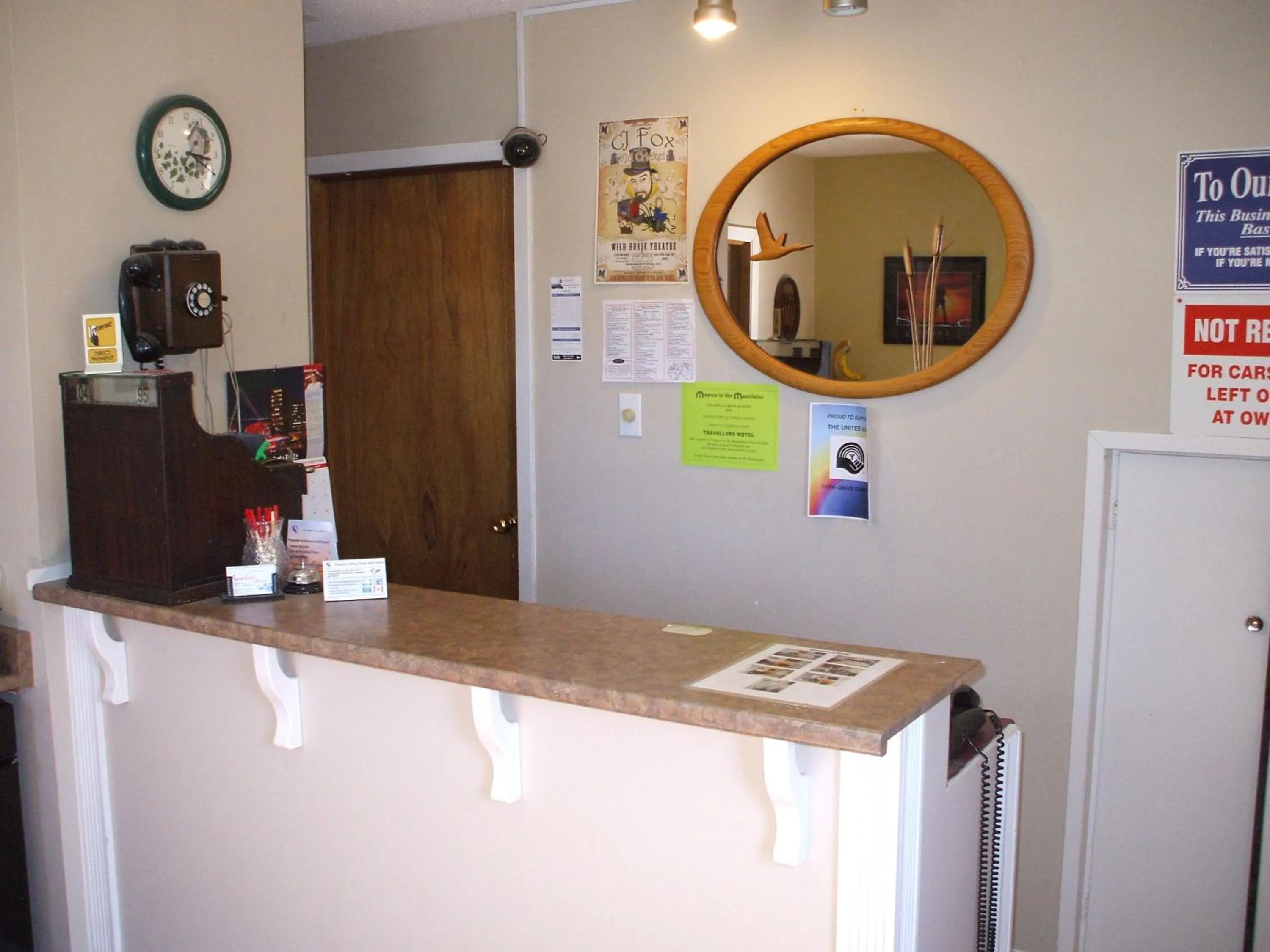 Lobby or reception in Travellers Motel