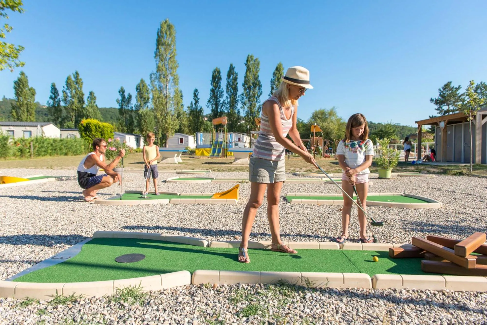 Golfcourse in Camping Officiel Siblu Les Rives de Condrieu