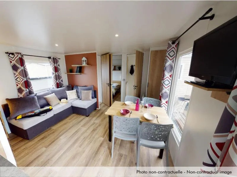 Living room, Bed in Camping Officiel Siblu Les Rives de Condrieu