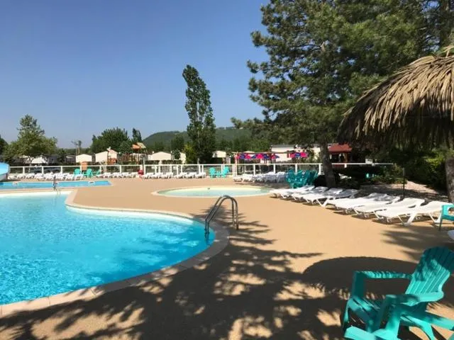 Camping Officiel Siblu Les Rives de Condrieu