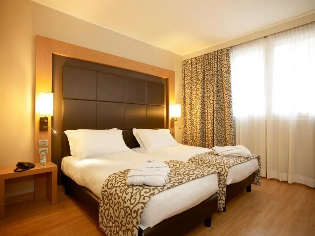 Bed in Virginia Palace Hotel Bed in Virginia Palace Hotel