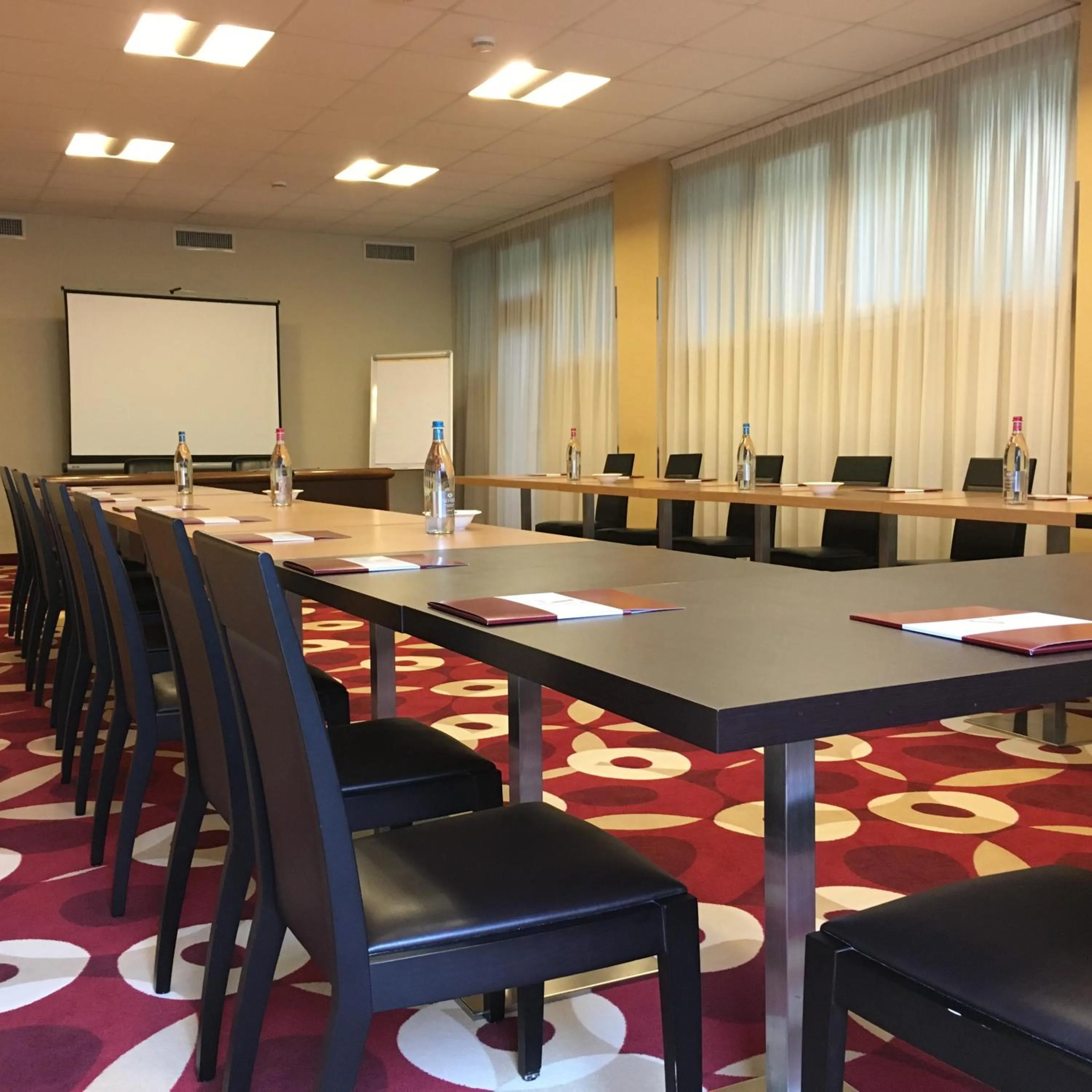 Meeting/conference room in Virginia Palace Hotel