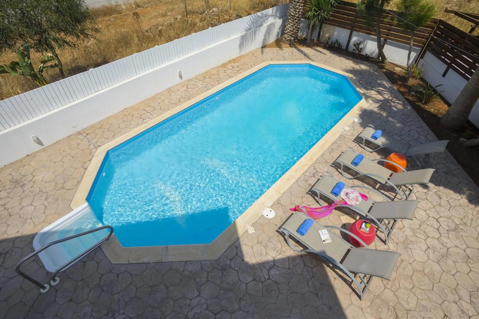 Swimming pool in Villa Serene