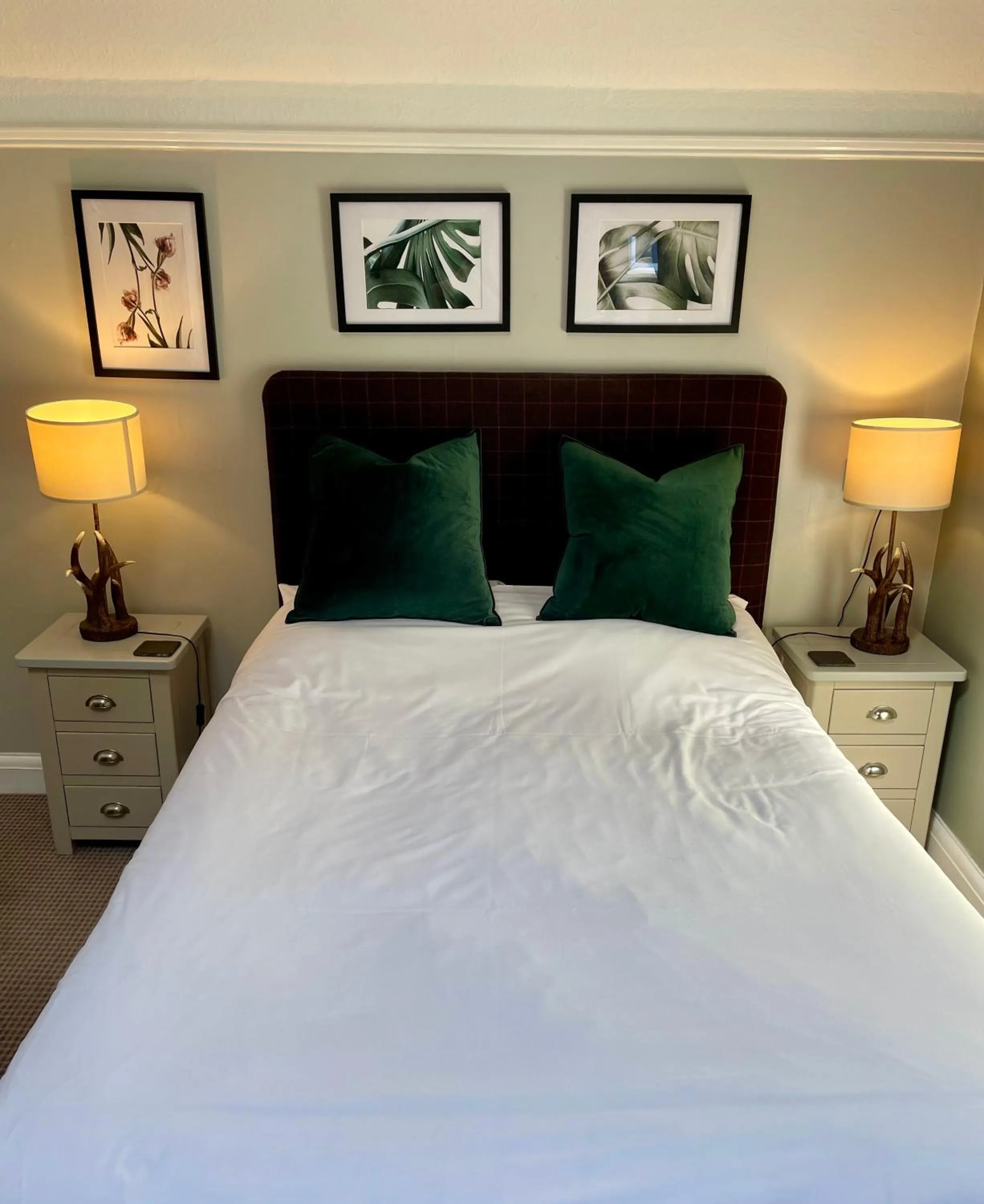 Superior Double Room - Room 4 in The Abbey Hotel