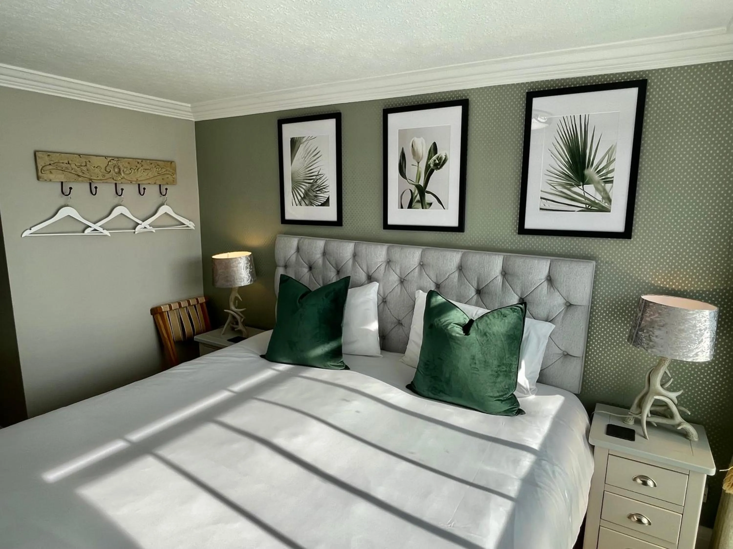 Bed in The Abbey Hotel