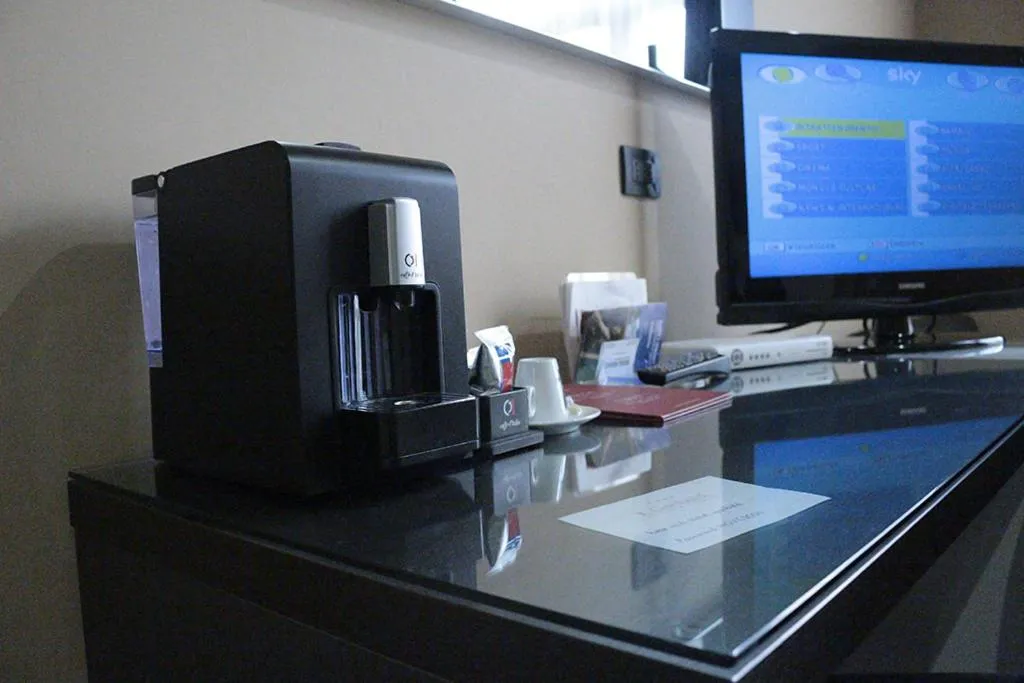 Coffee/tea facilities in Hotel Garibaldi