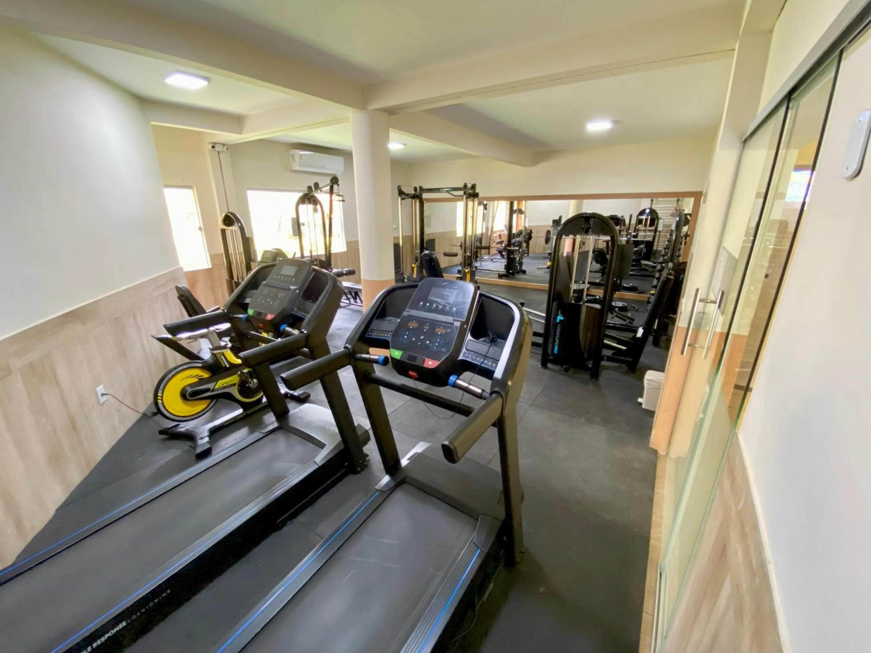 Fitness centre/facilities in Portobello Park Hotel
