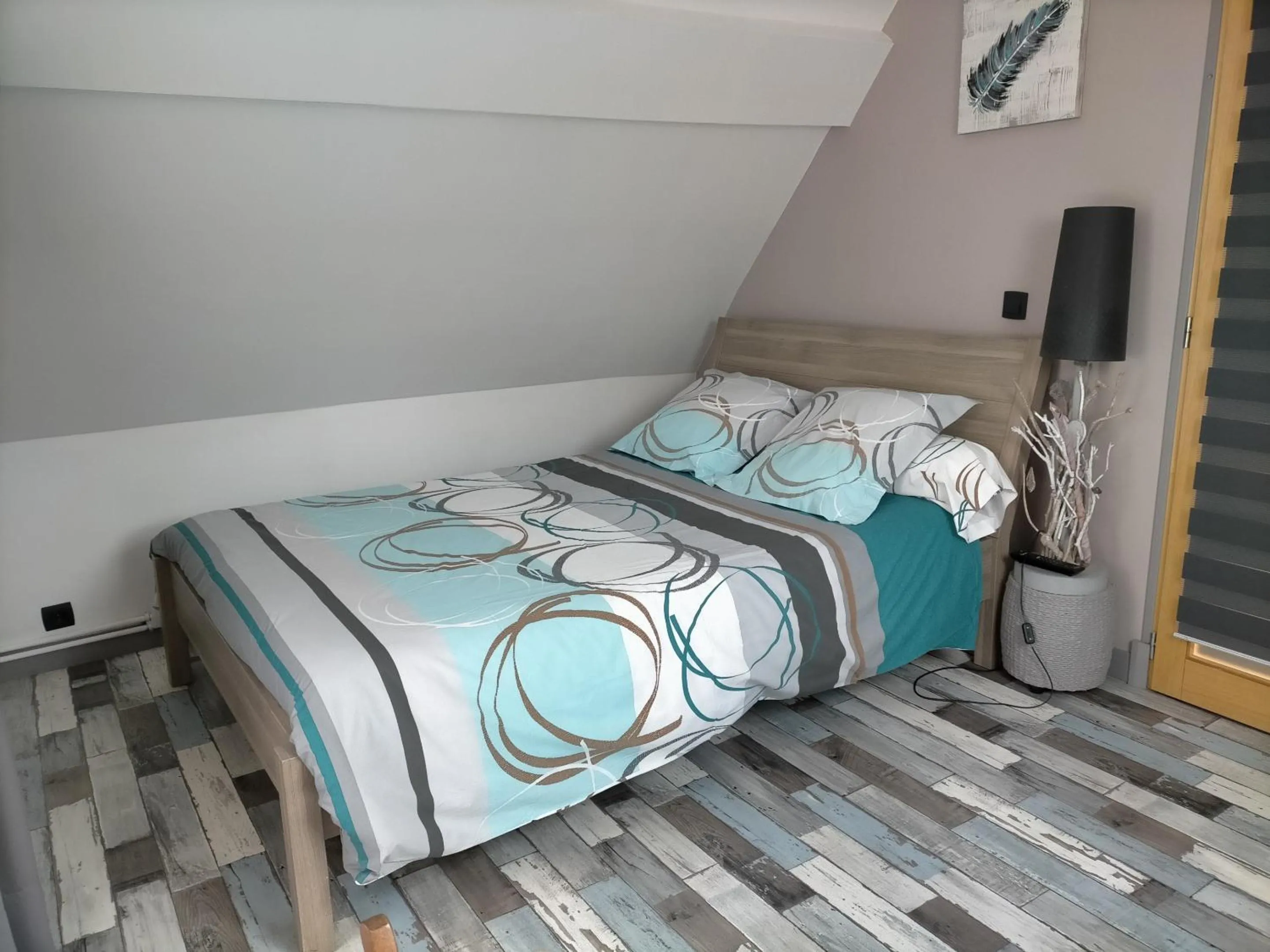 Bedroom, Bed in Cléome