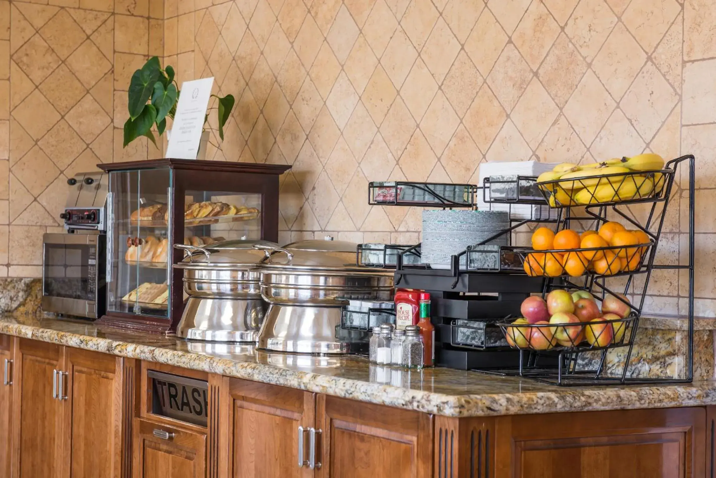 Breakfast in Laurel Inn & Conference Center Breakfast in Laurel Inn & Conference Center