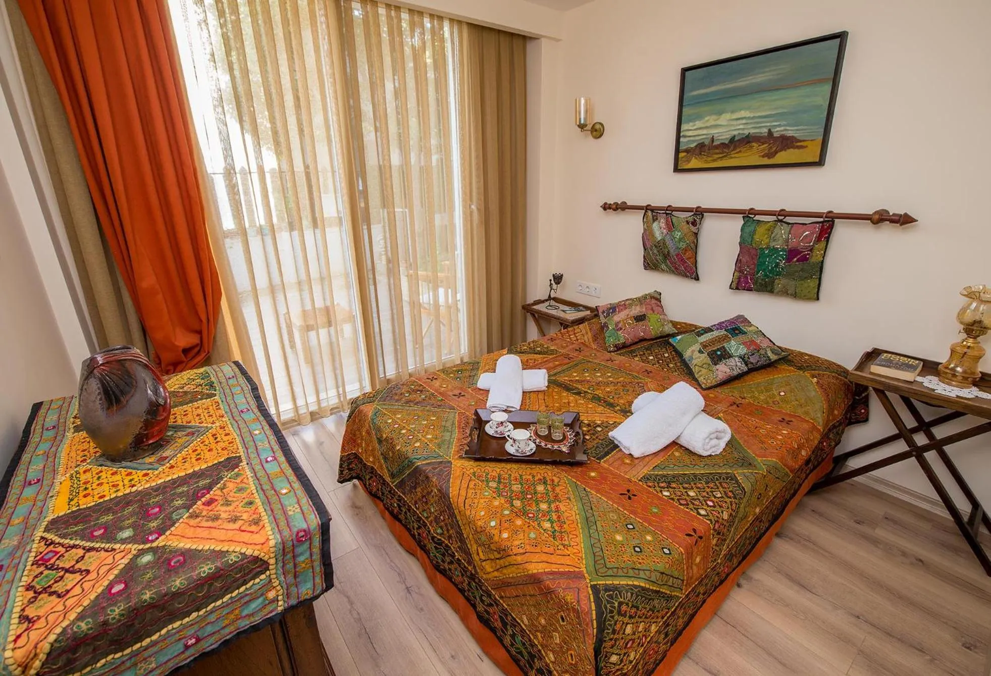 Photo of the whole room, Bed in Destina Hotel