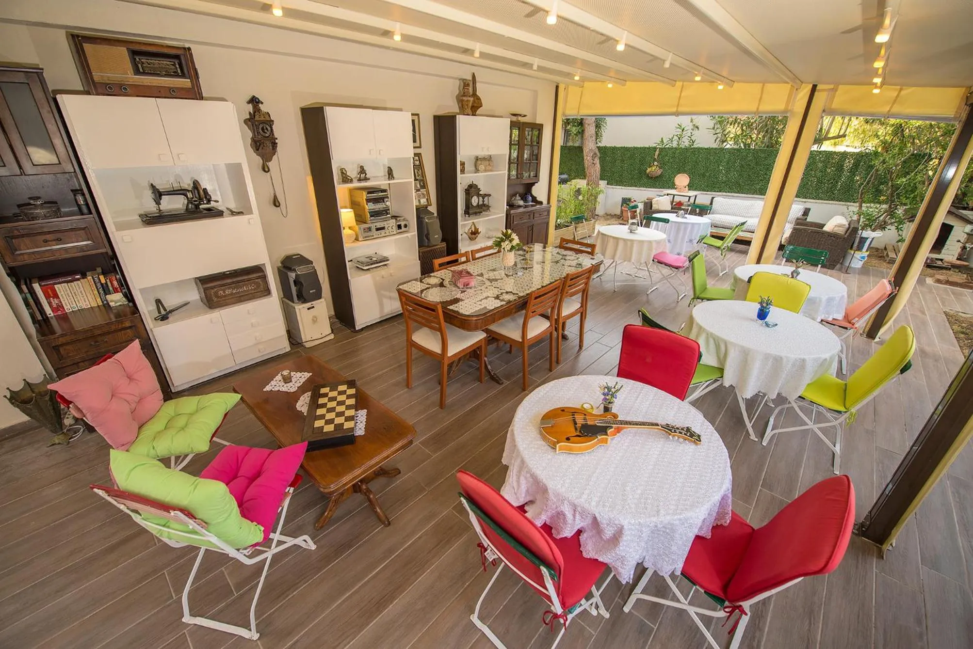 Restaurant/places to eat in Destina Hotel