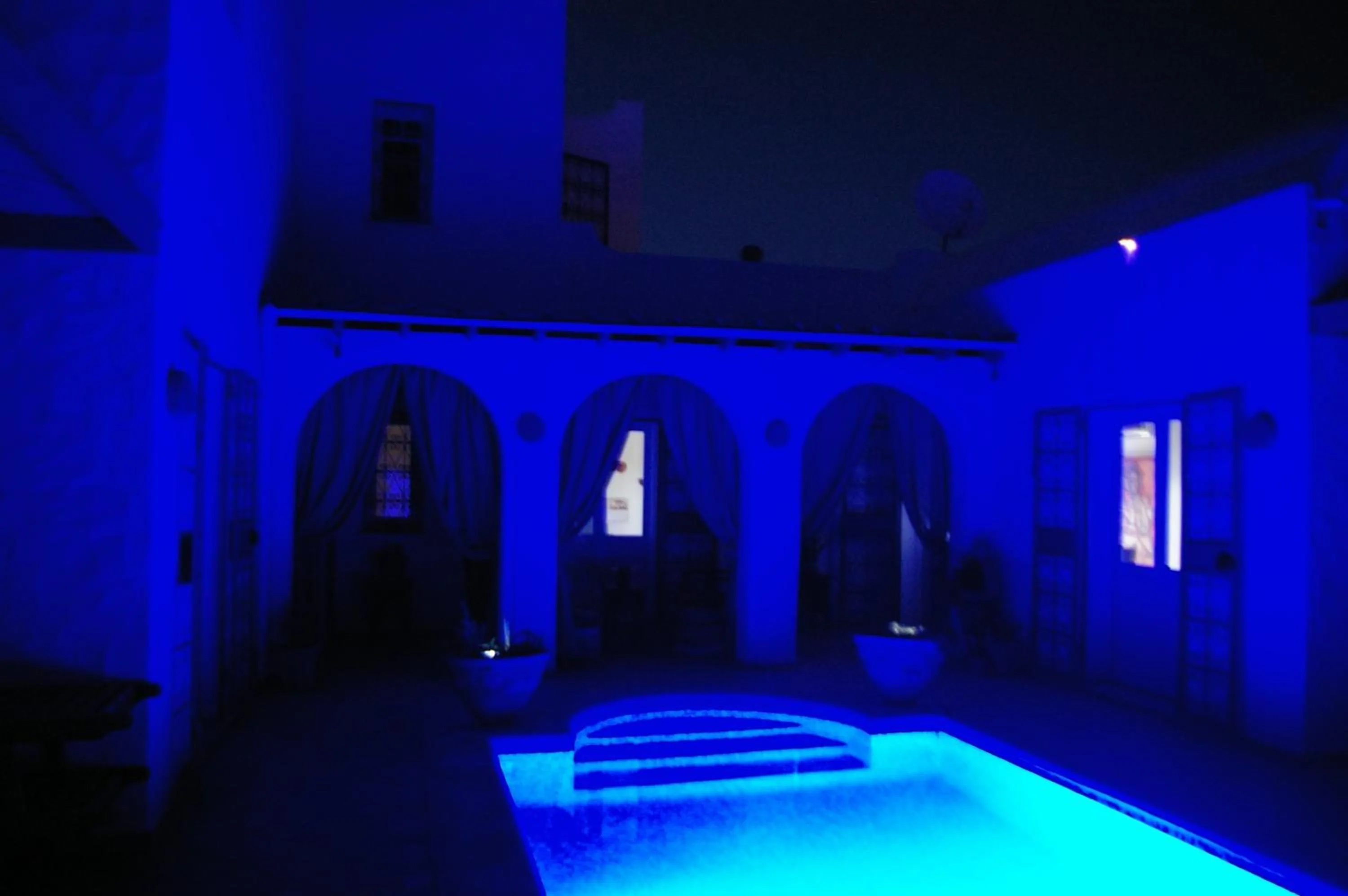 Swimming pool, Bed in Midounia