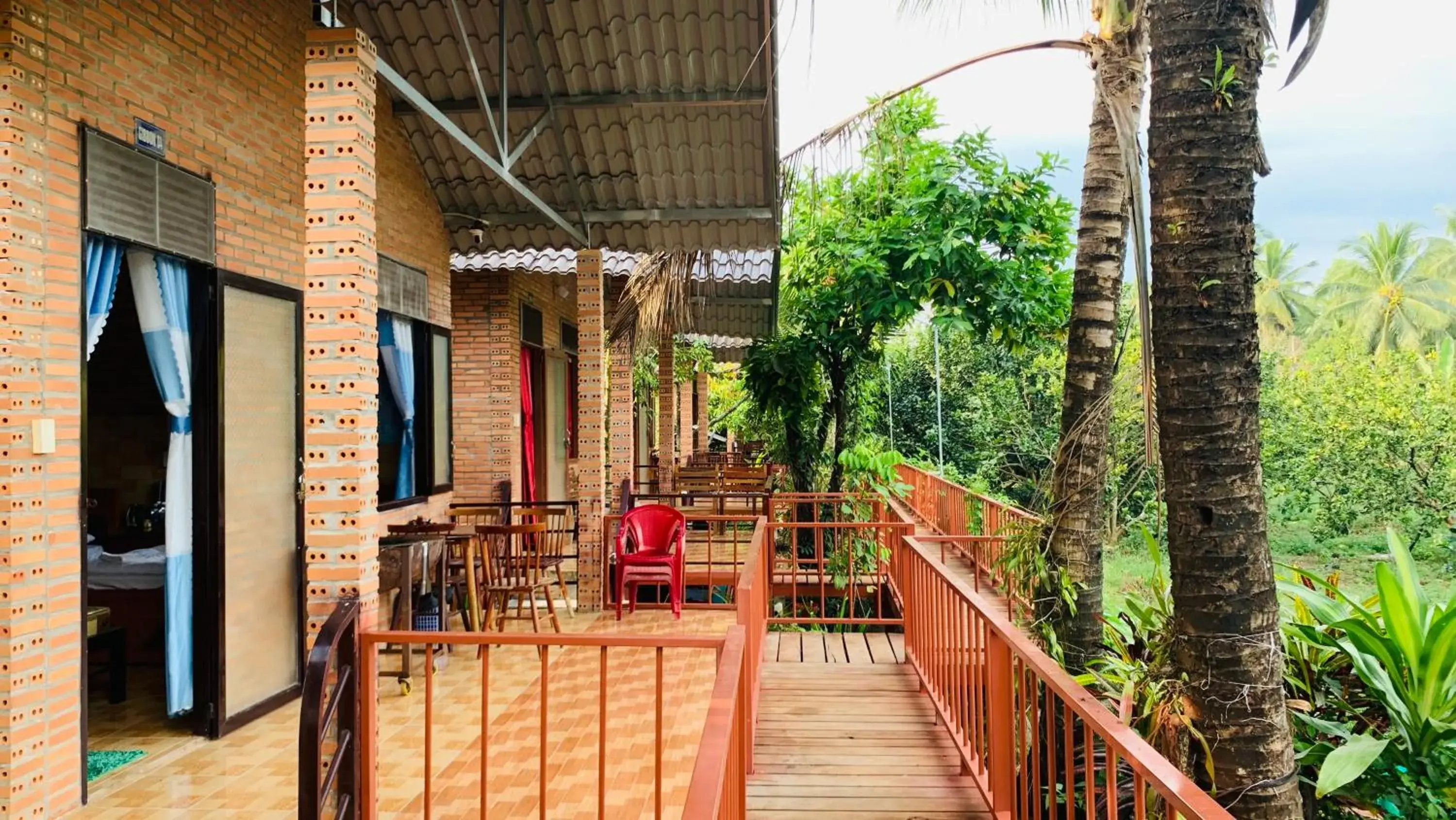 Family Double Room in Gibbon Singing Home Stay Family Double Room in Gibbon Singing Home Stay