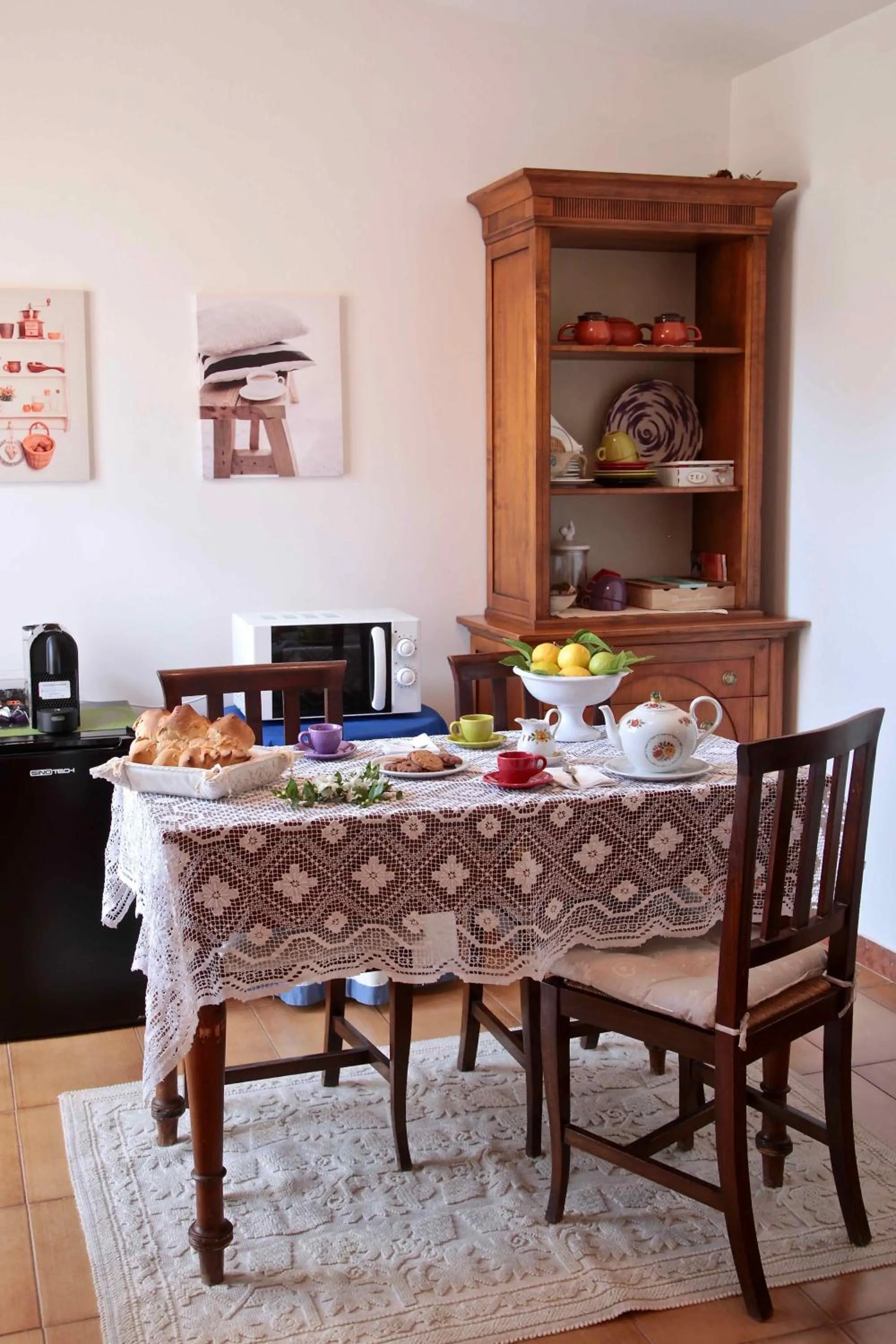 Restaurant/places to eat in Casa Madda