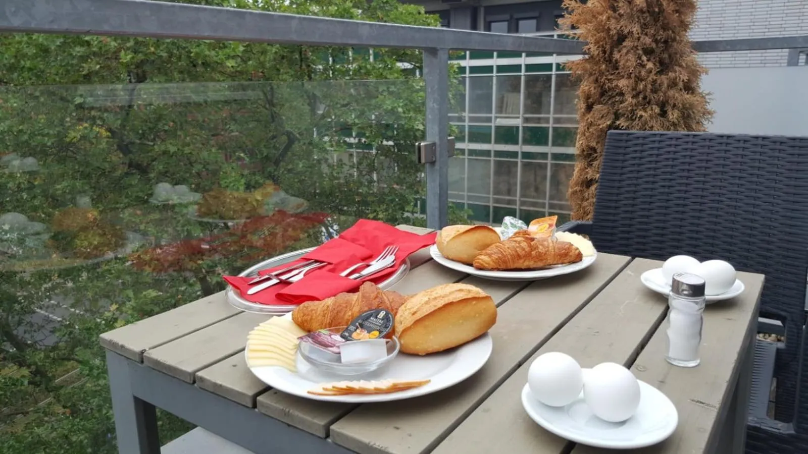 Breakfast in Art Rock Downtown Hotel