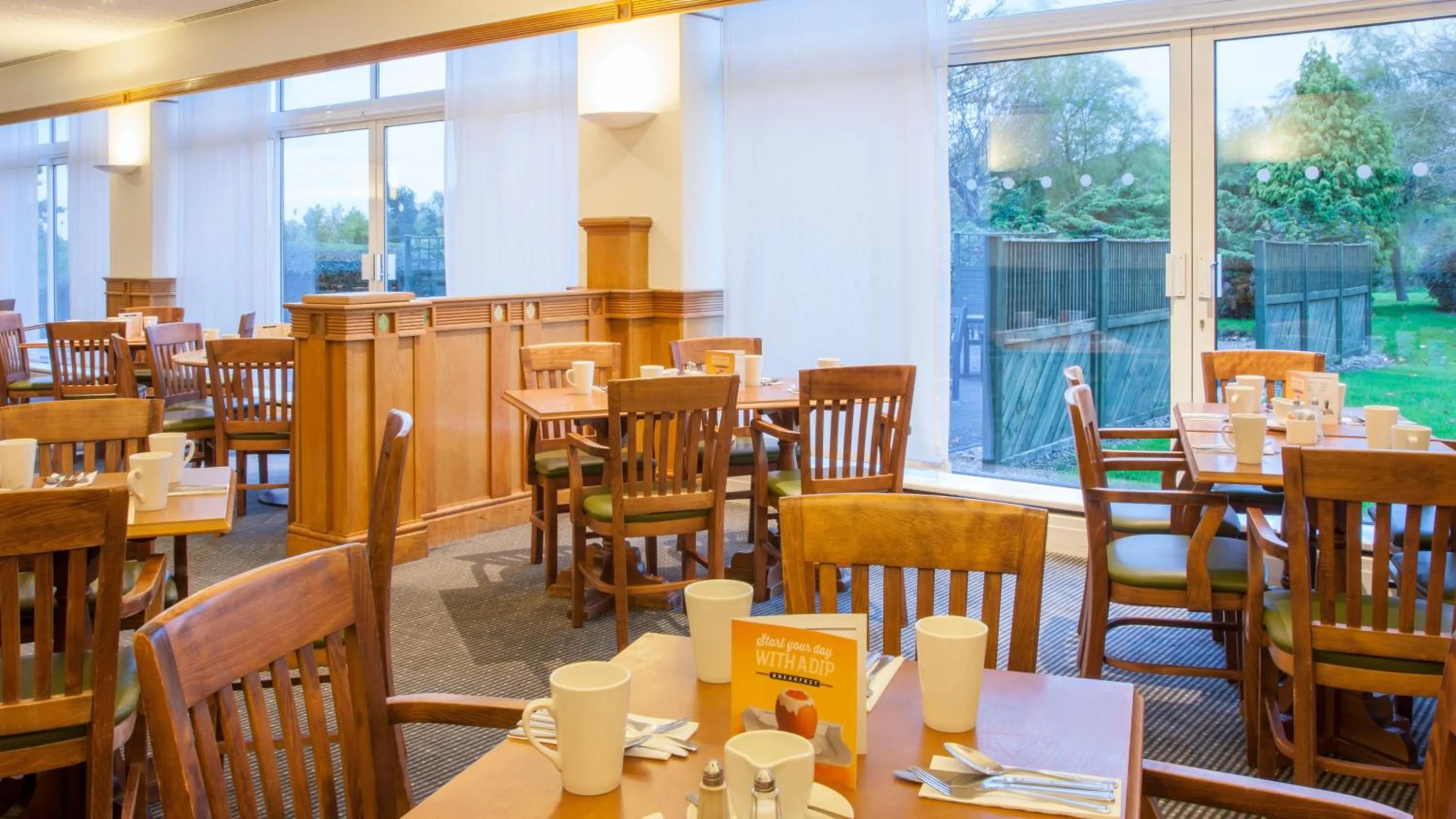 Restaurant/places to eat in Holiday Inn Washington by IHG