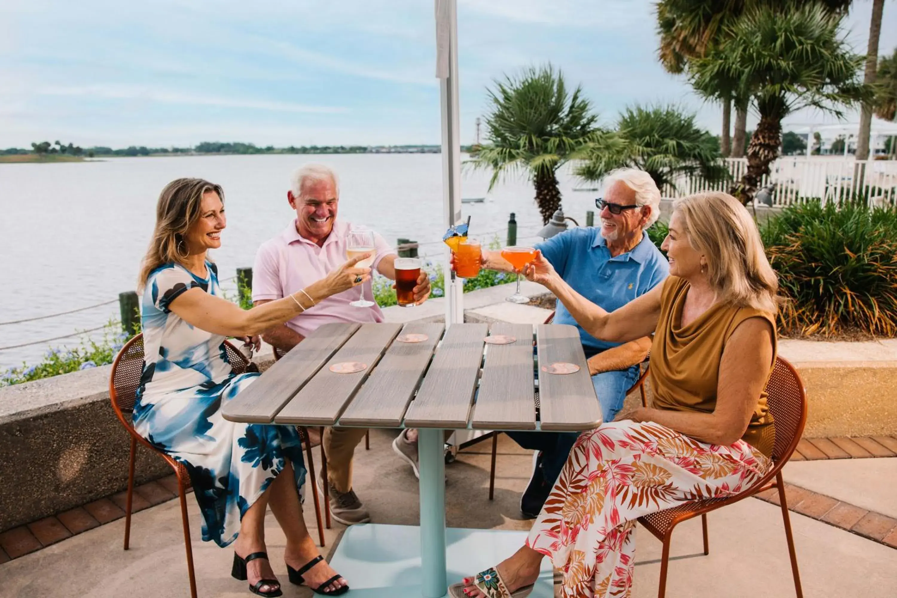 Restaurant/places to eat in The Waterfront Inn Restaurant/places to eat in The Waterfront Inn