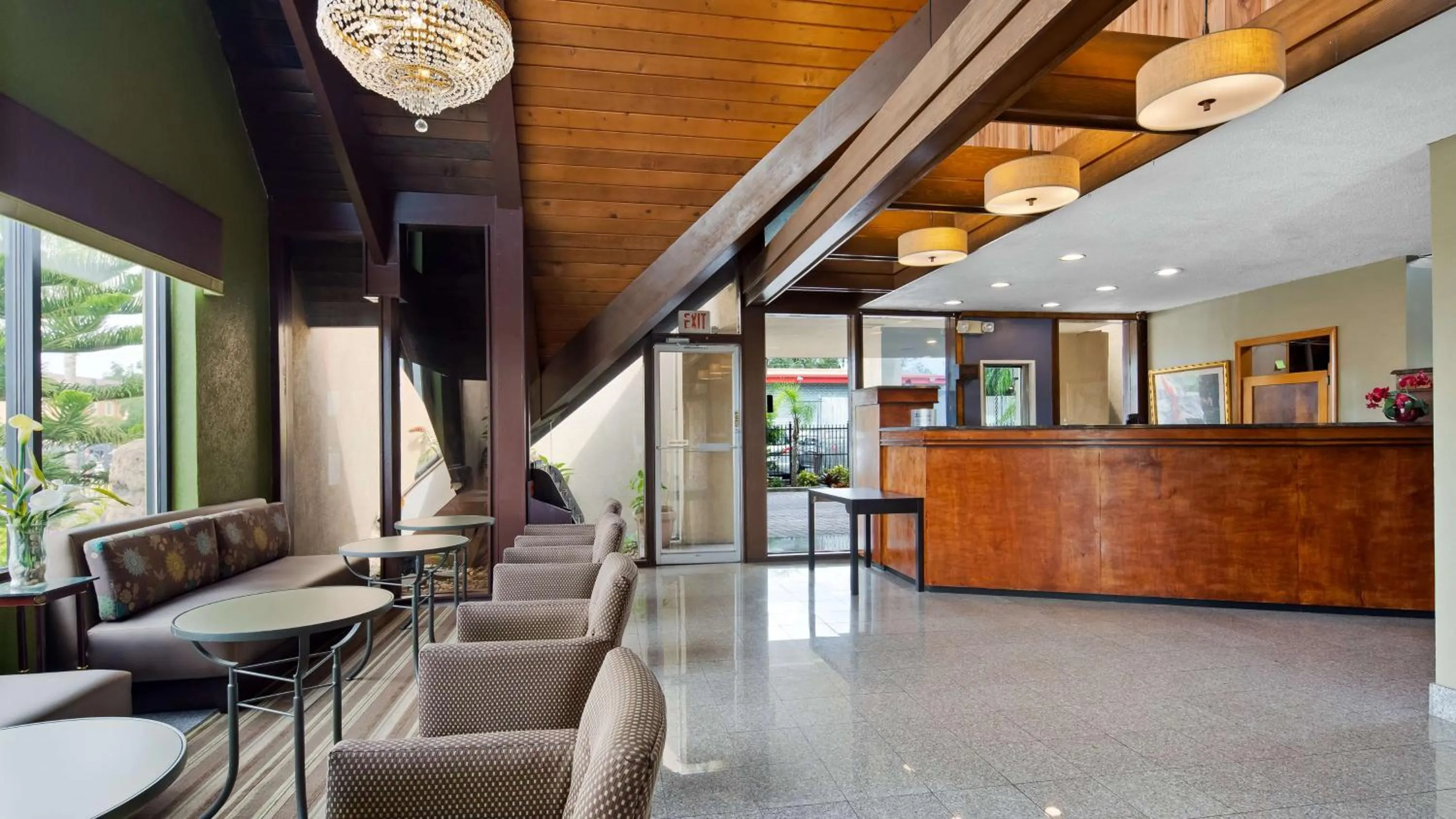 Lobby or reception in Best Western Orlando West