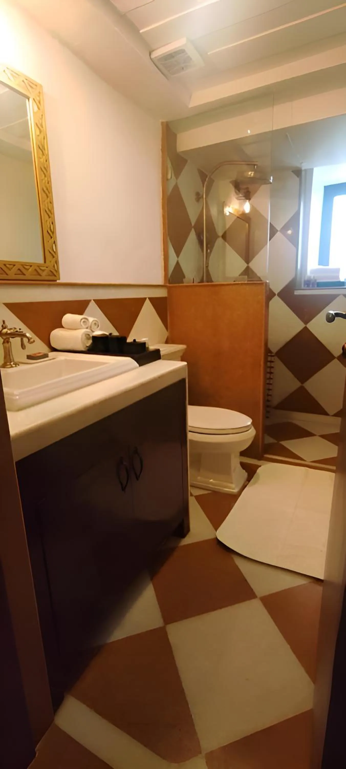 Bathroom, Bed in The Postcard Cuelim, Goa