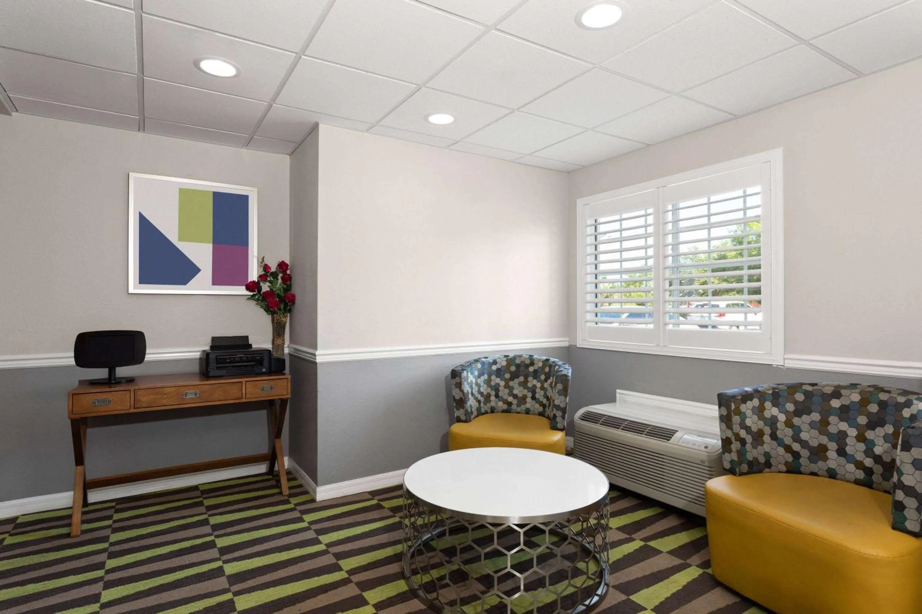 Business facilities in Microtel Inn & Suites by Wyndham Panama City